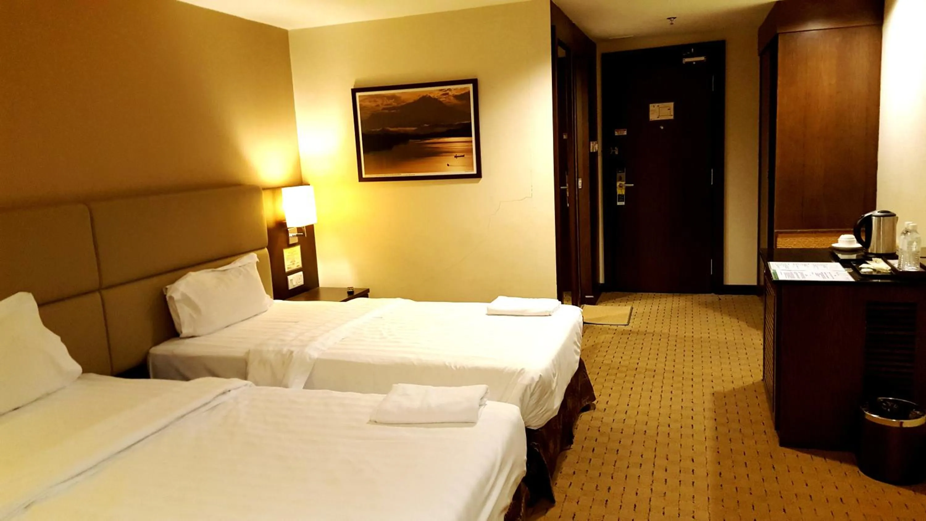 Bed in Lintas View Hotel