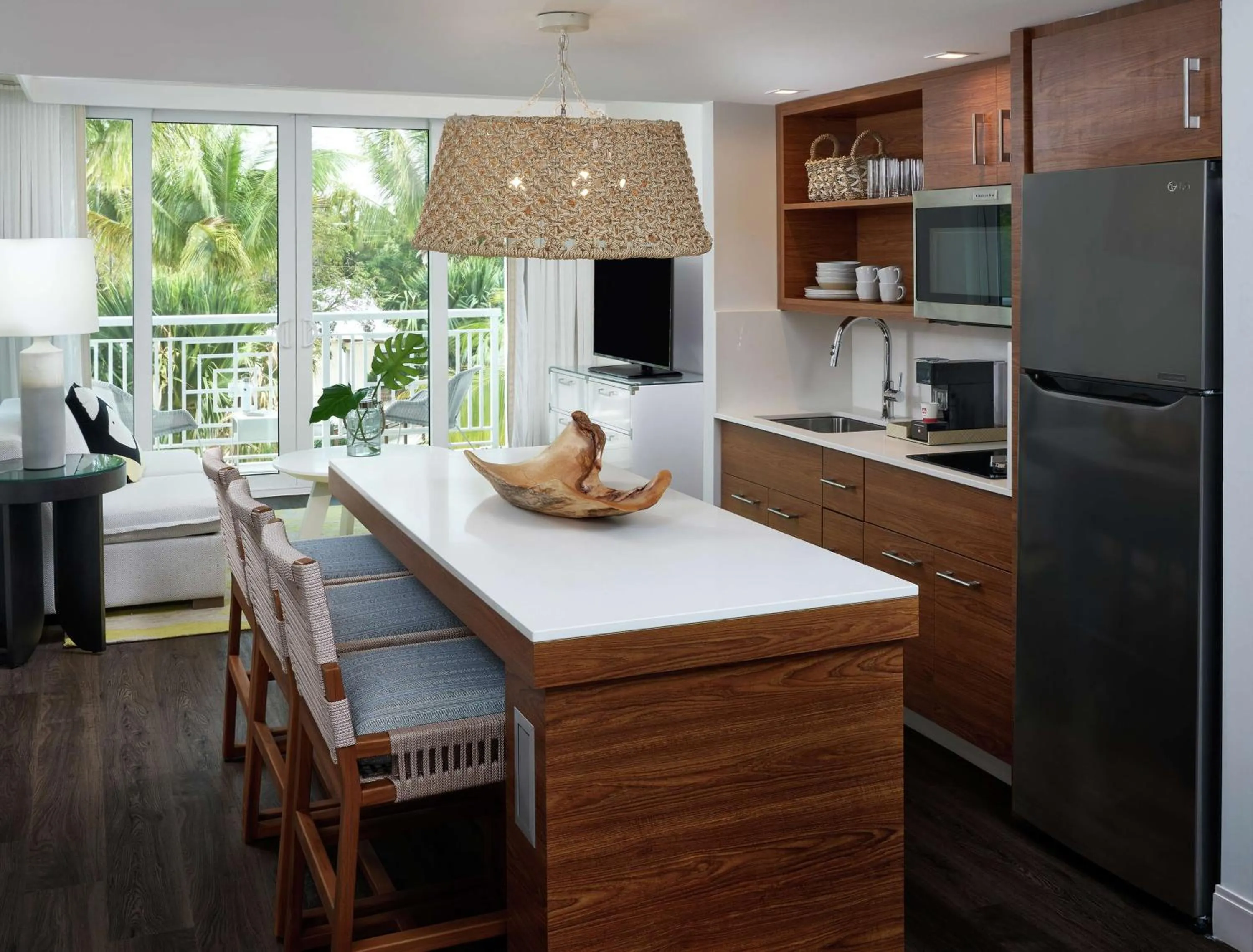 Kitchen or kitchenette in Baker's Cay Resort Key Largo, Curio Collection By Hilton
