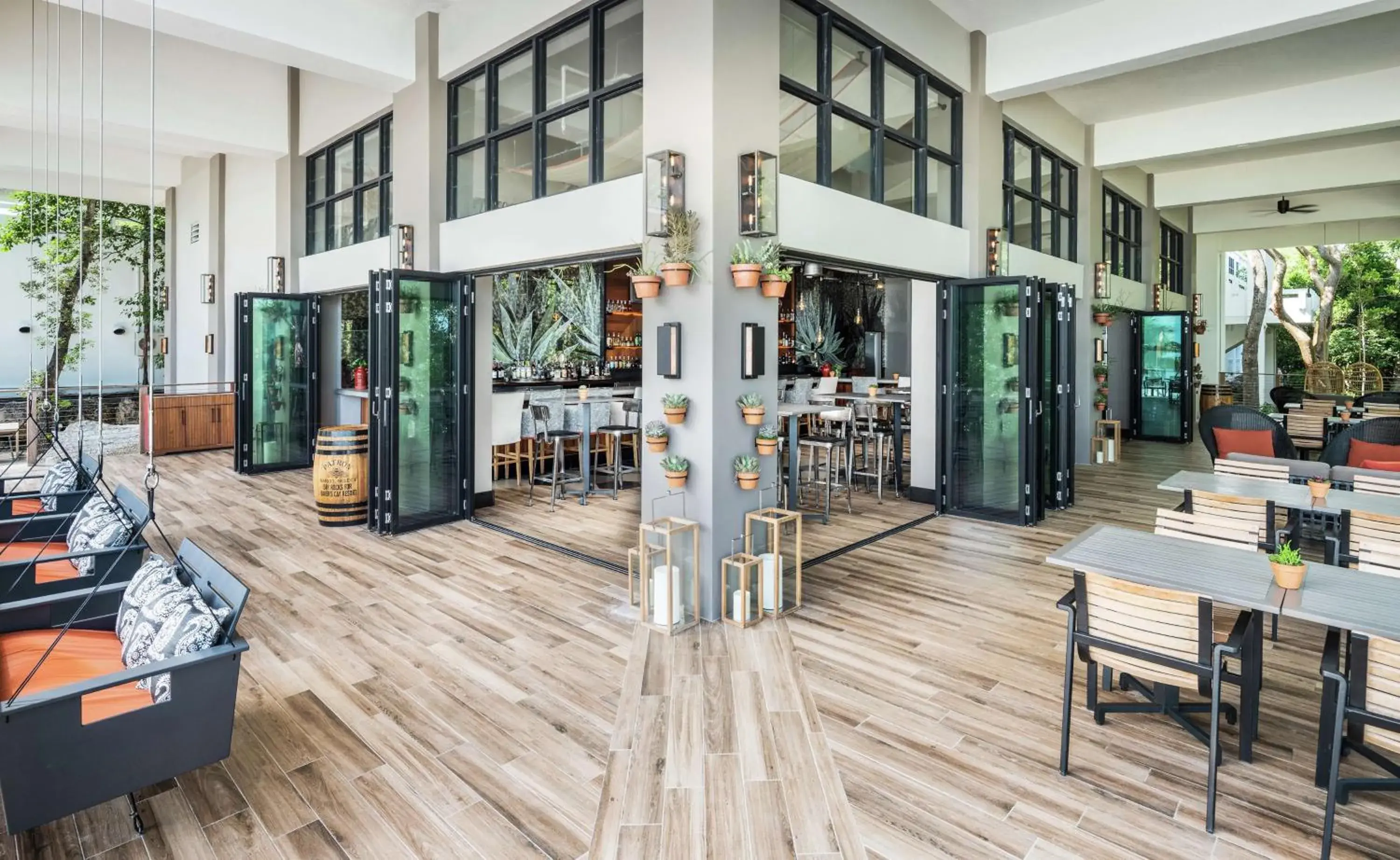 Restaurant/places to eat in Baker's Cay Resort Key Largo, Curio Collection By Hilton Restaurant/places to eat in Baker's Cay Resort Key Largo, Curio Collection By Hilton