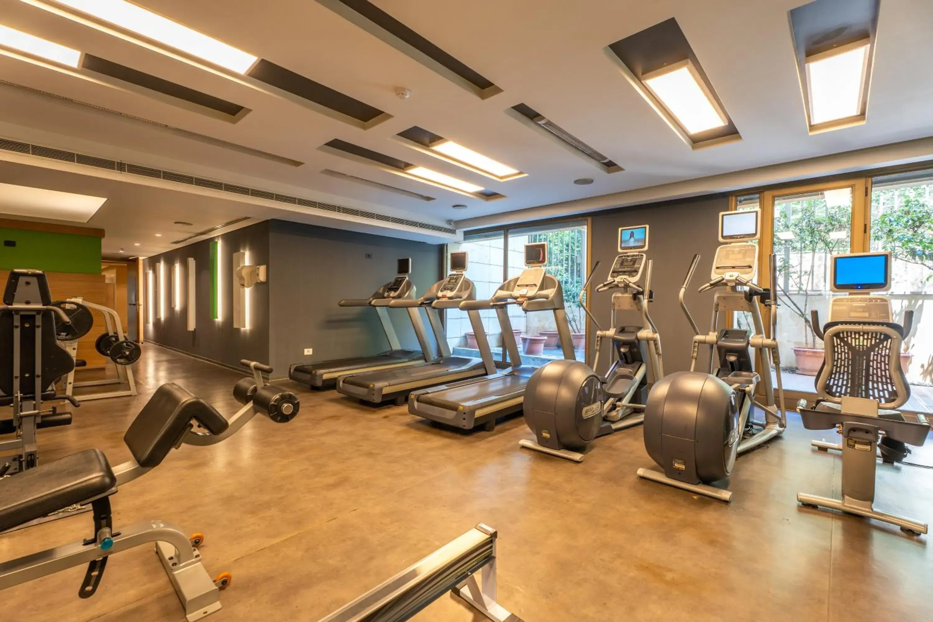 Fitness centre/facilities in Saifi Suites Hotel Fitness centre/facilities in Saifi Suites Hotel