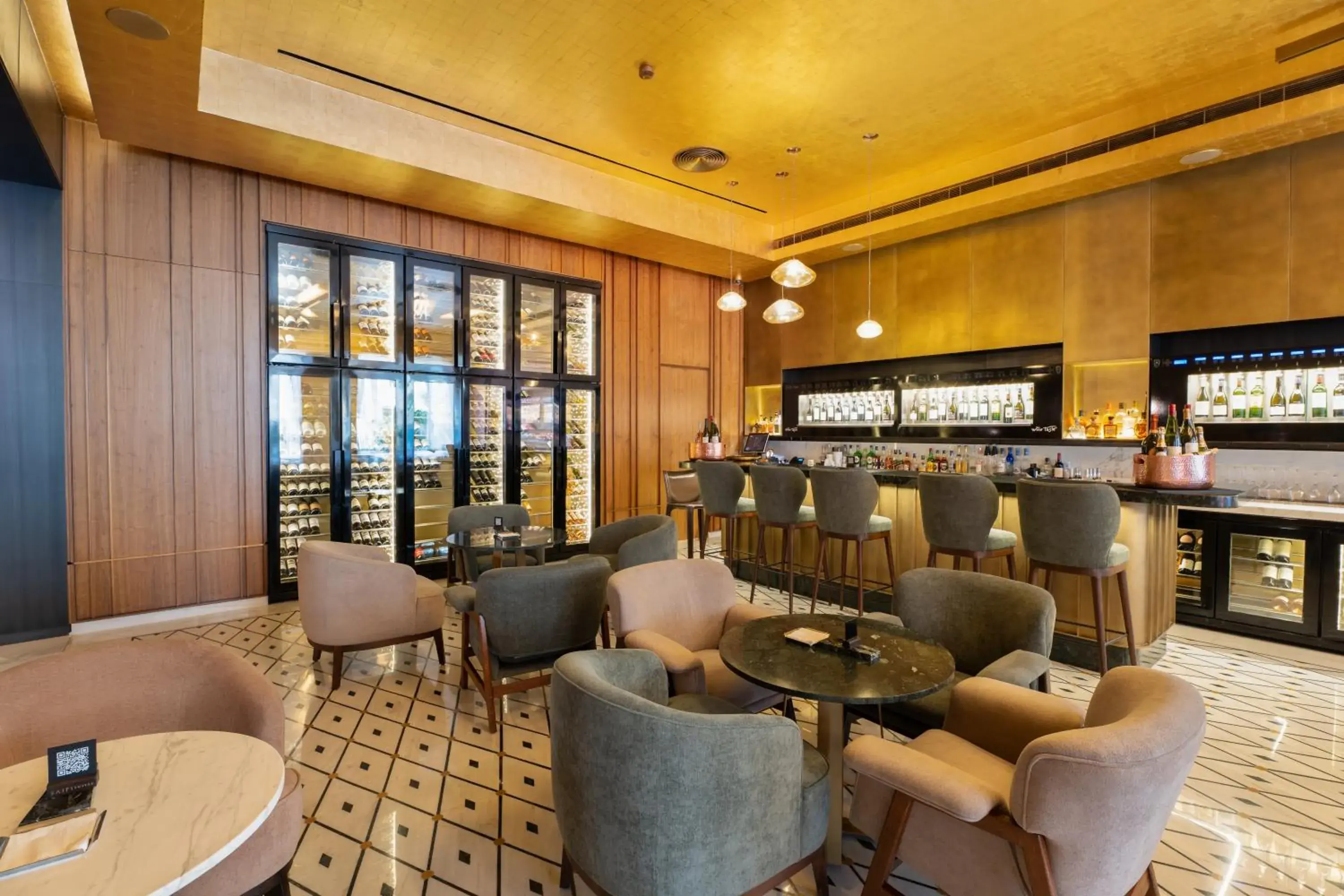 Lounge or bar in Saifi Suites Hotel Lounge or bar in Saifi Suites Hotel