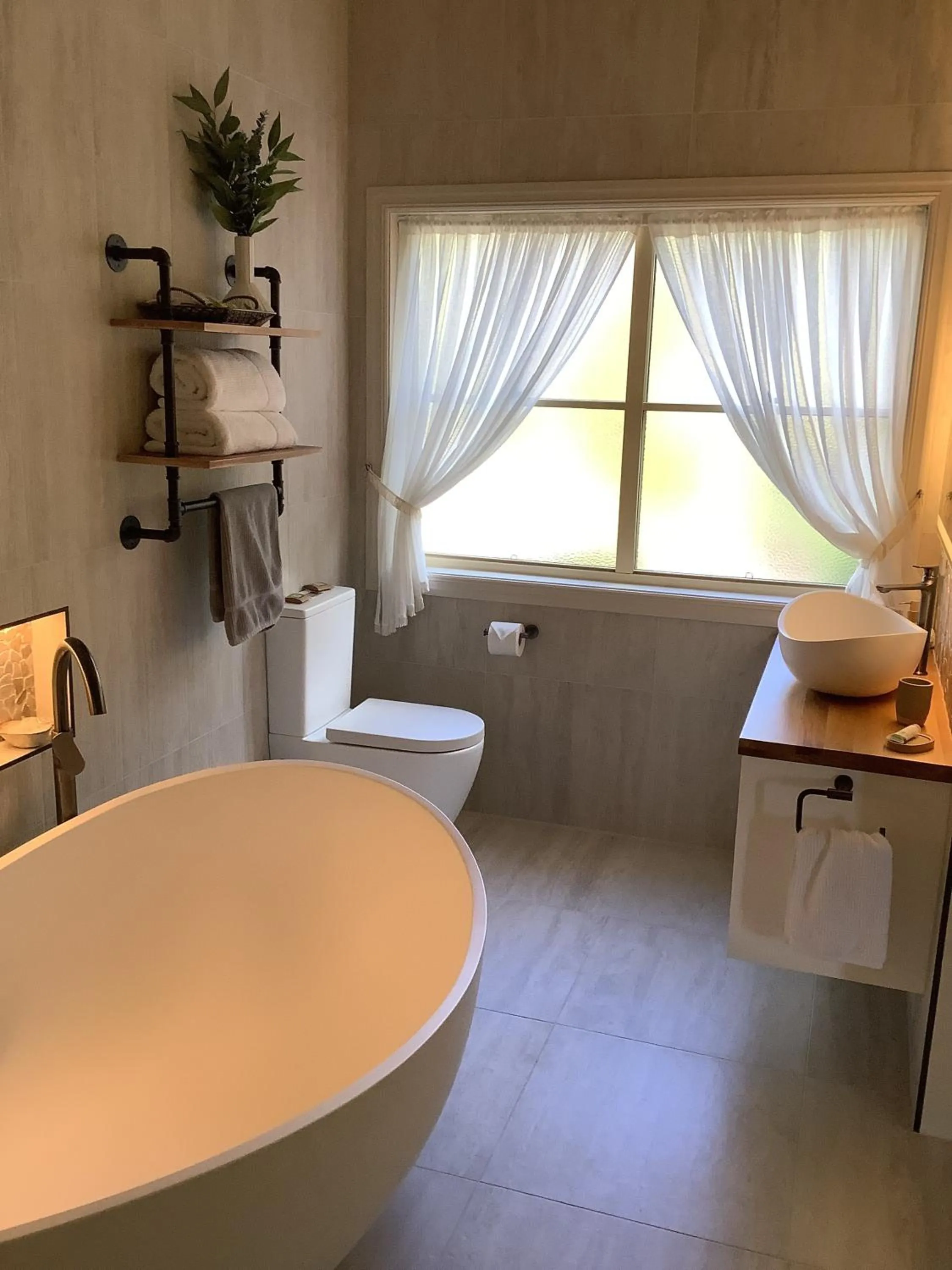 Bathroom in Pericoe Retreat