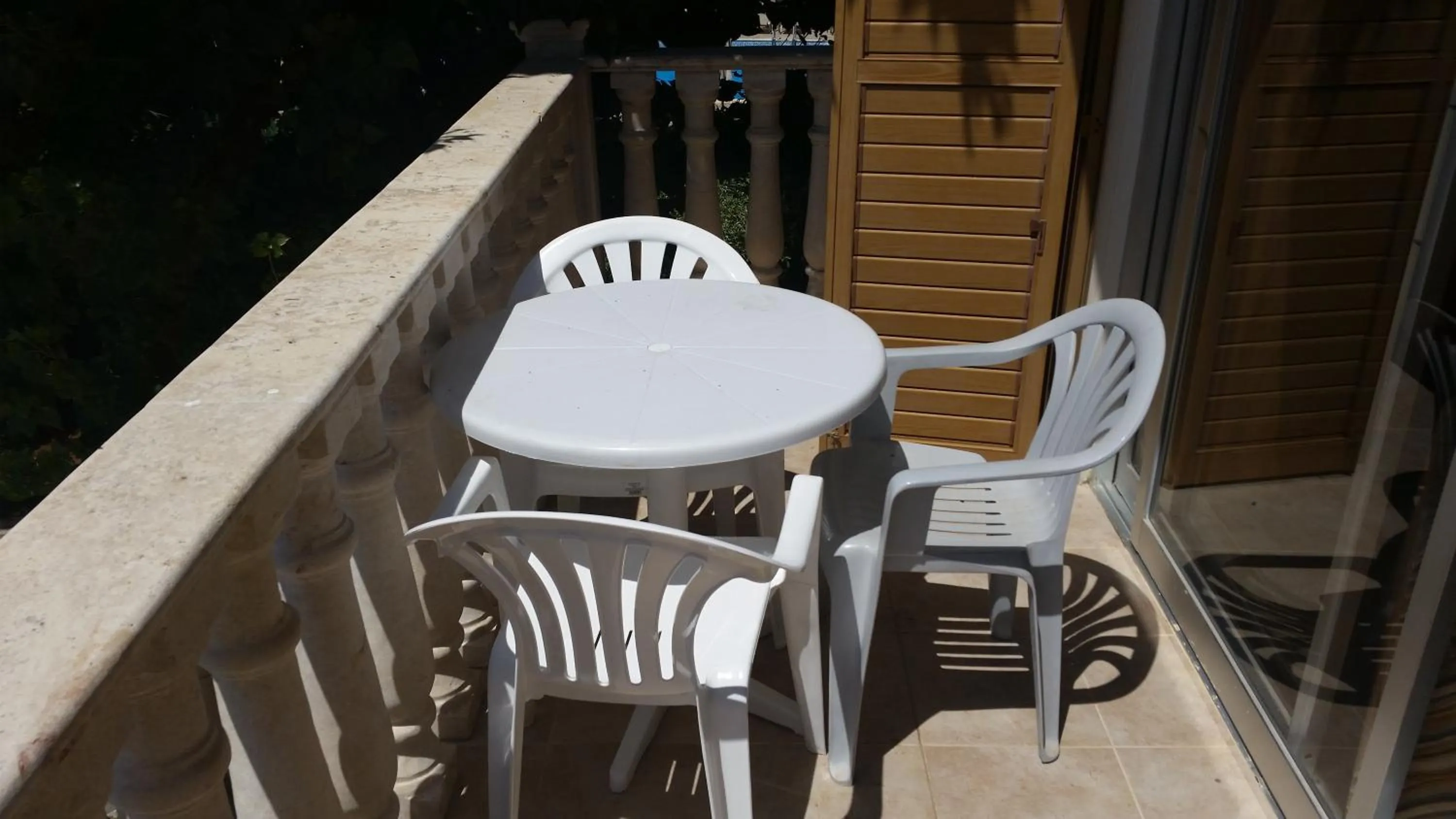 Balcony/Terrace in Kotzias Beach Apartments