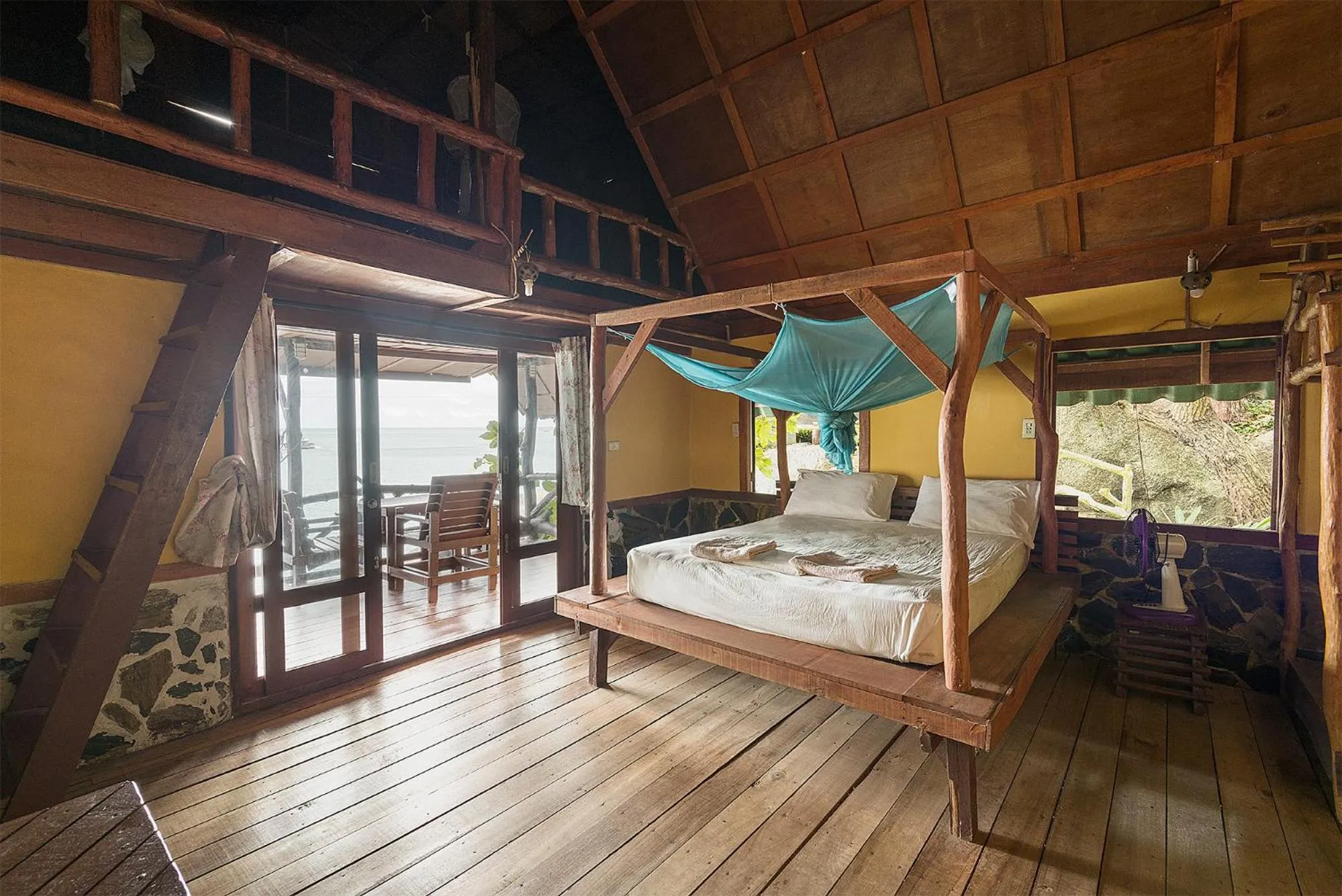 Bed in Mai Pen Rai Bungalows