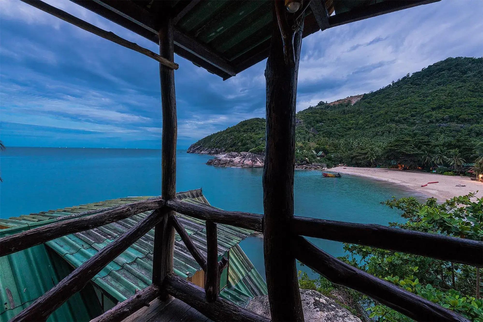 On the Rocks Bungalow in Mai Pen Rai Bungalows On the Rocks Bungalow in Mai Pen Rai Bungalows