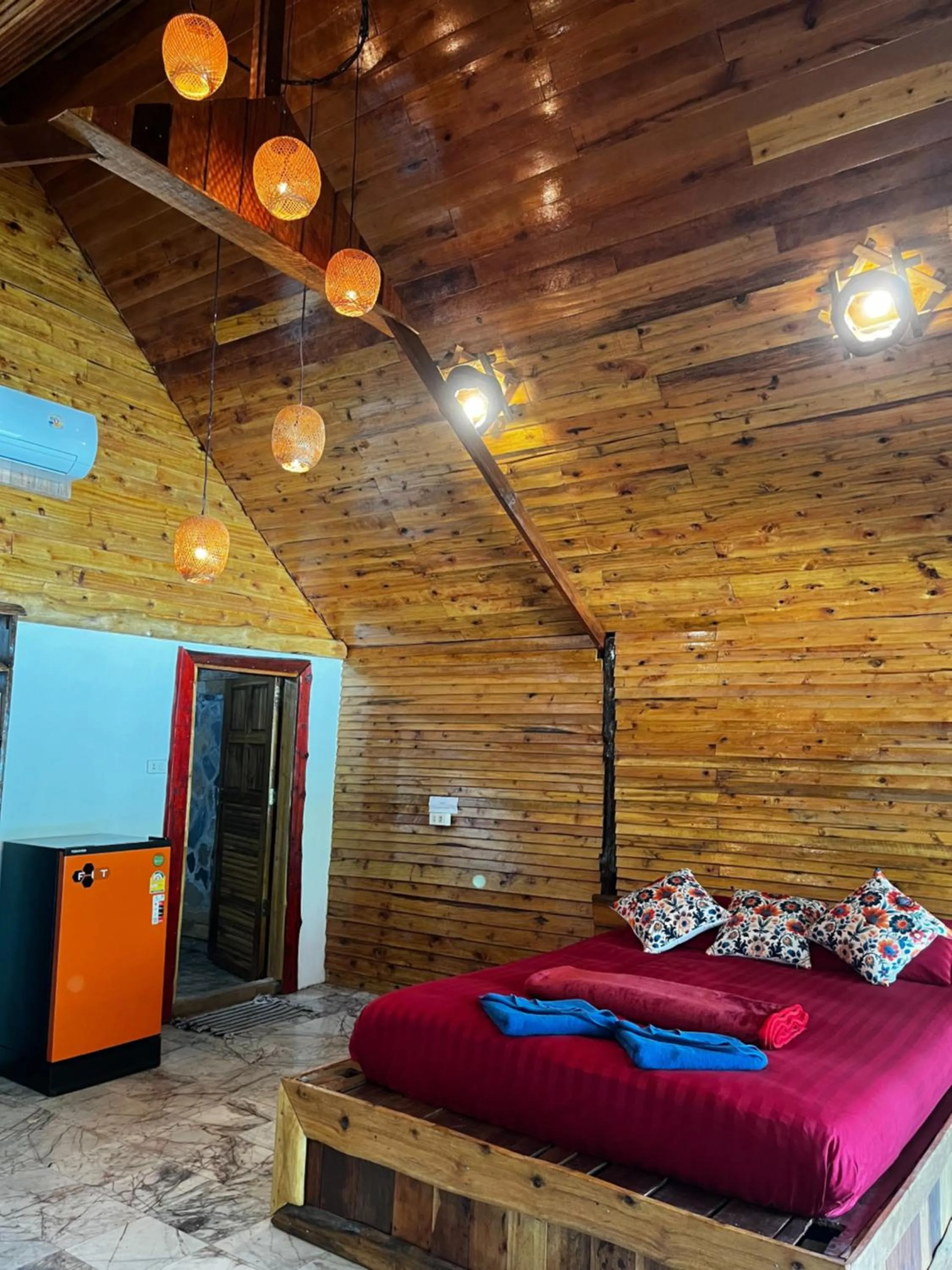 Bed in Mai Pen Rai Bungalows