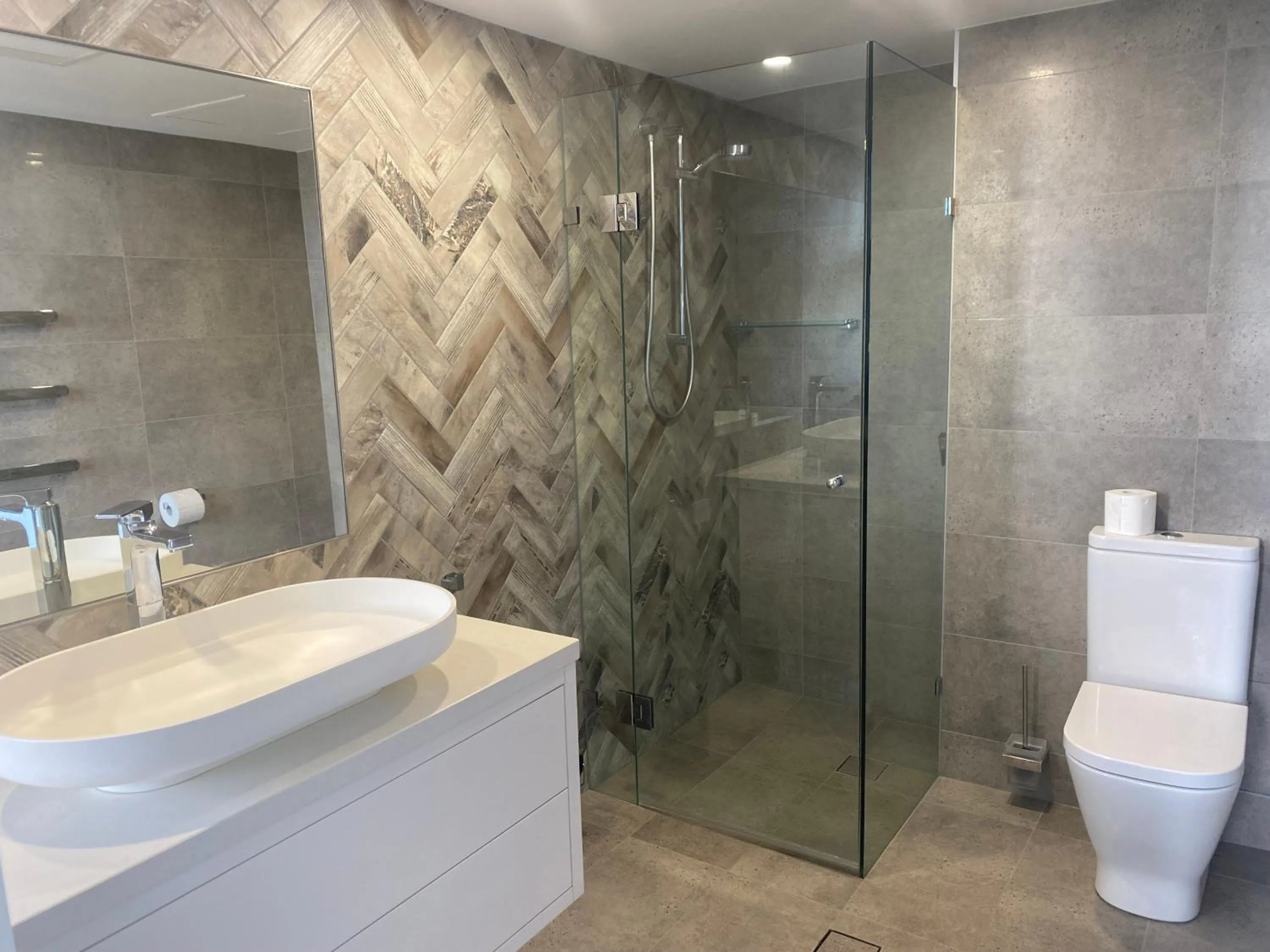 Contessa Holiday Apartments