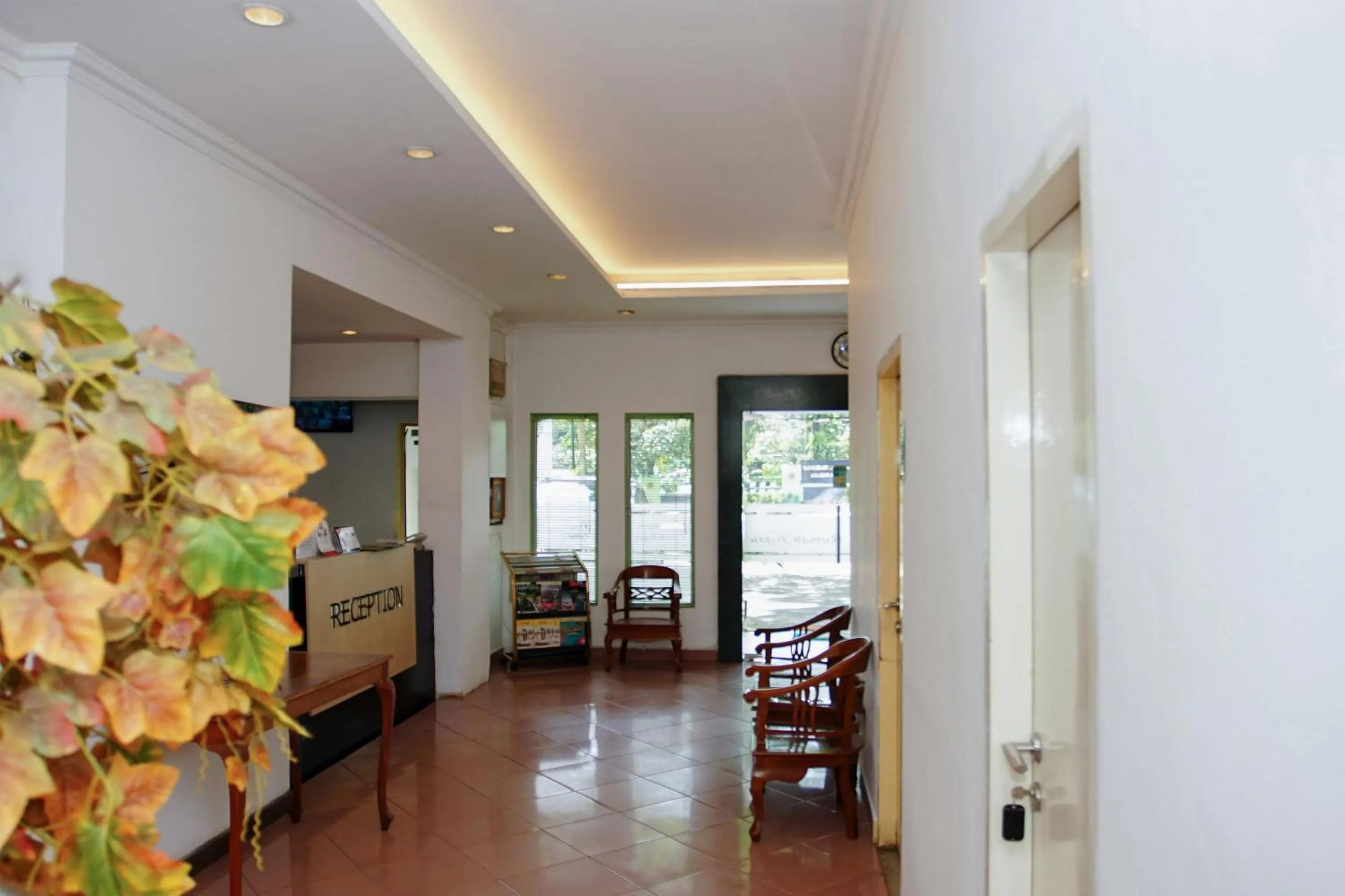 Lobby or reception in OYO 236 Penginapan Rumah Hijau
