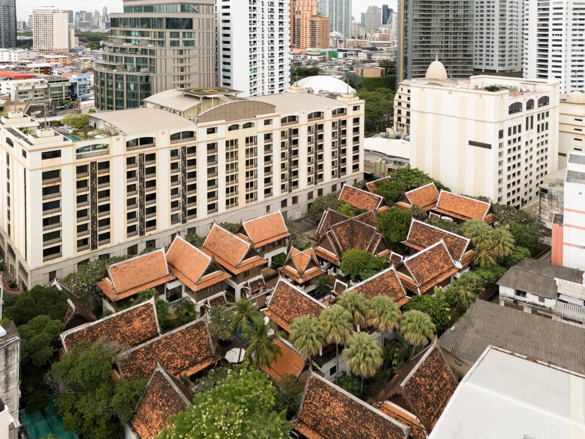 Property building in The Davis Bangkok