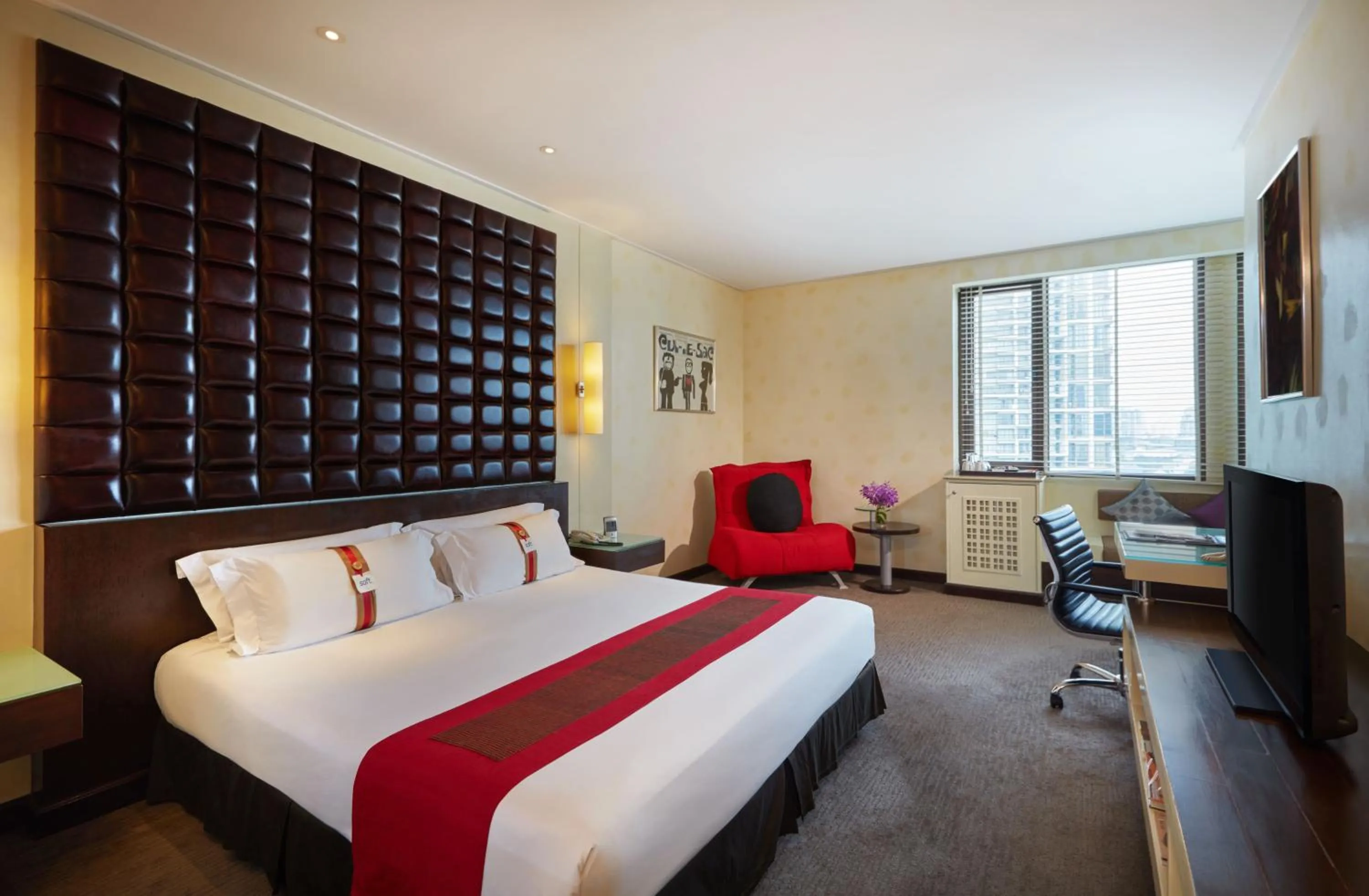 Bedroom, Bed in The Davis Bangkok