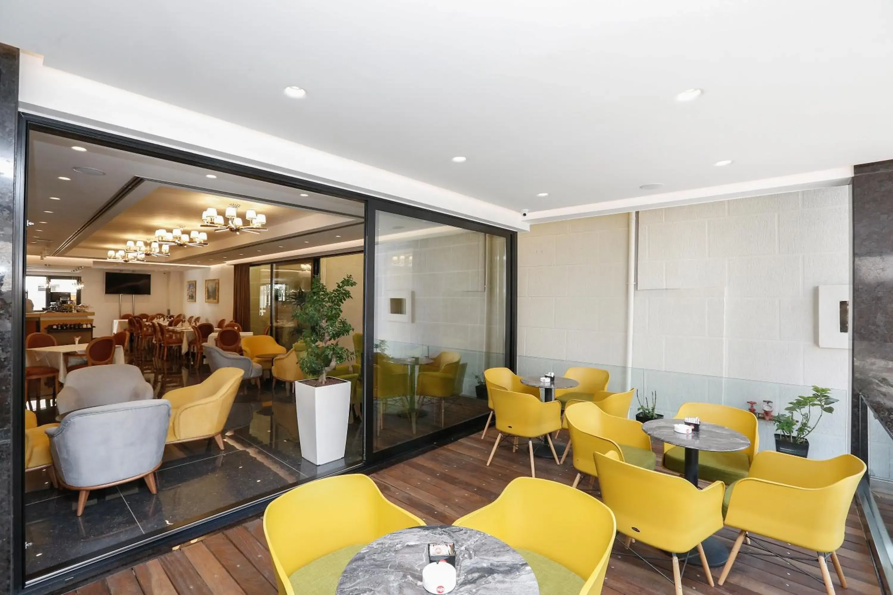 Lounge or bar in Oxford hotel Lounge or bar in Oxford hotel