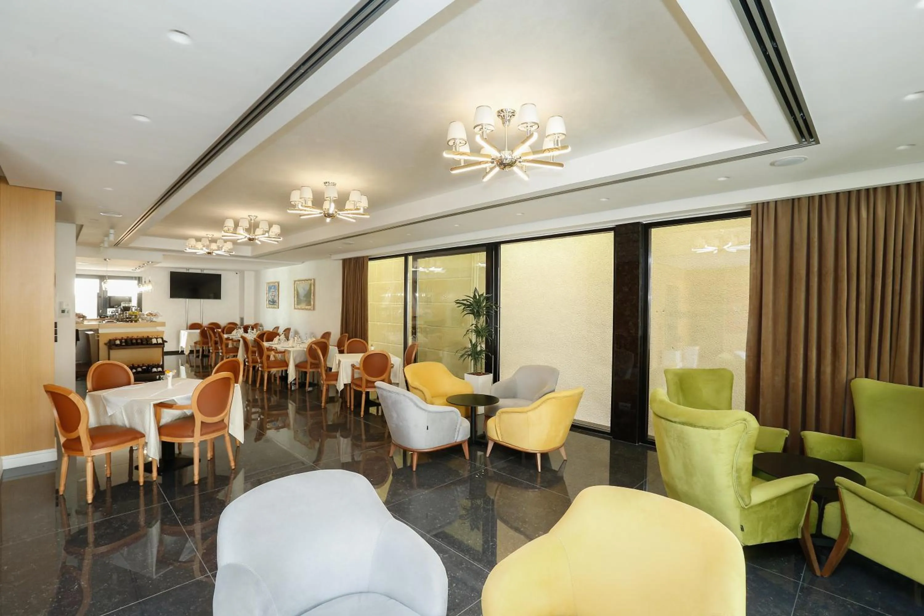 Restaurant/places to eat in Oxford hotel