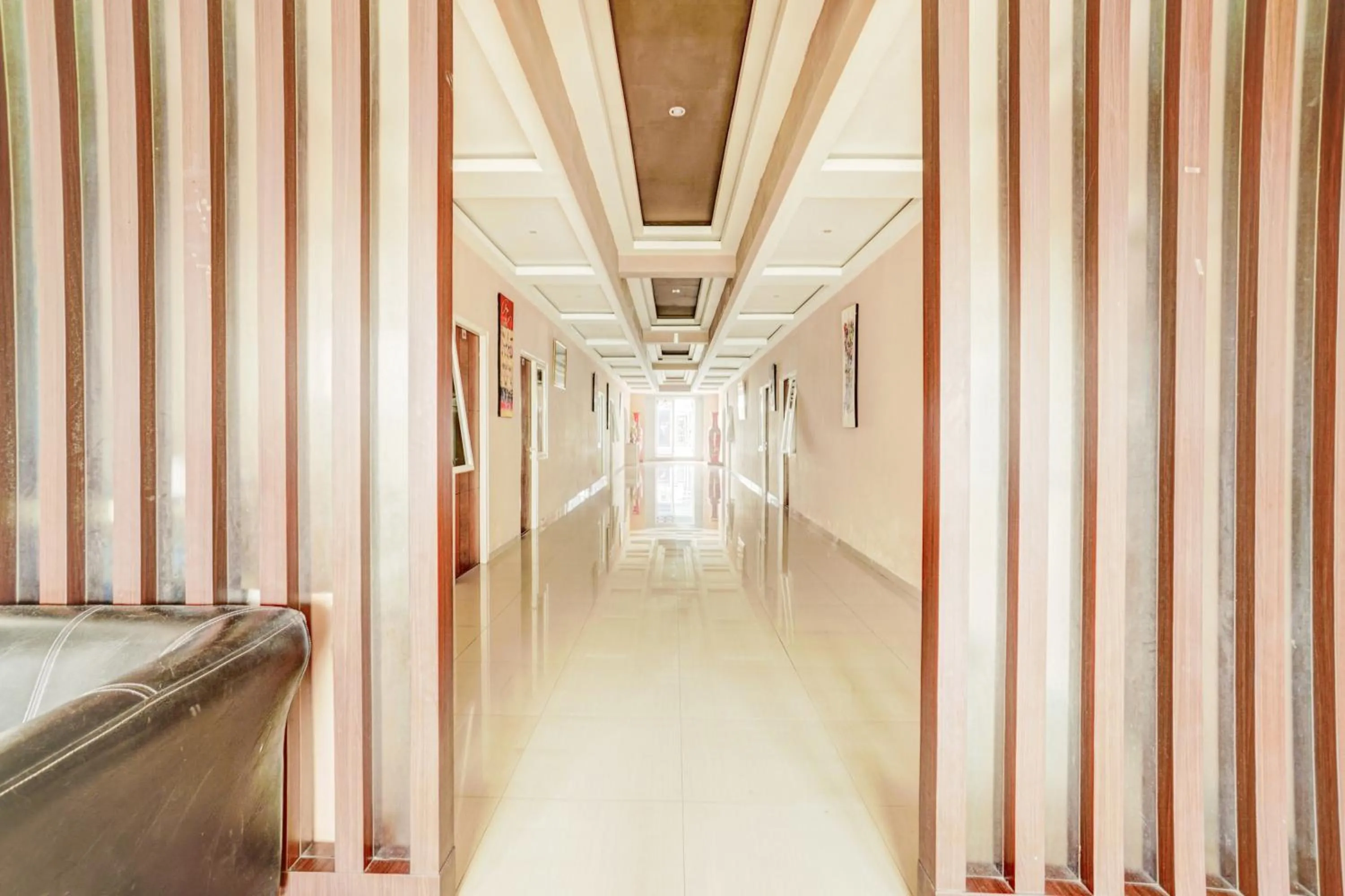 Floor plan in OYO 98 Residence Near Petra Christian University