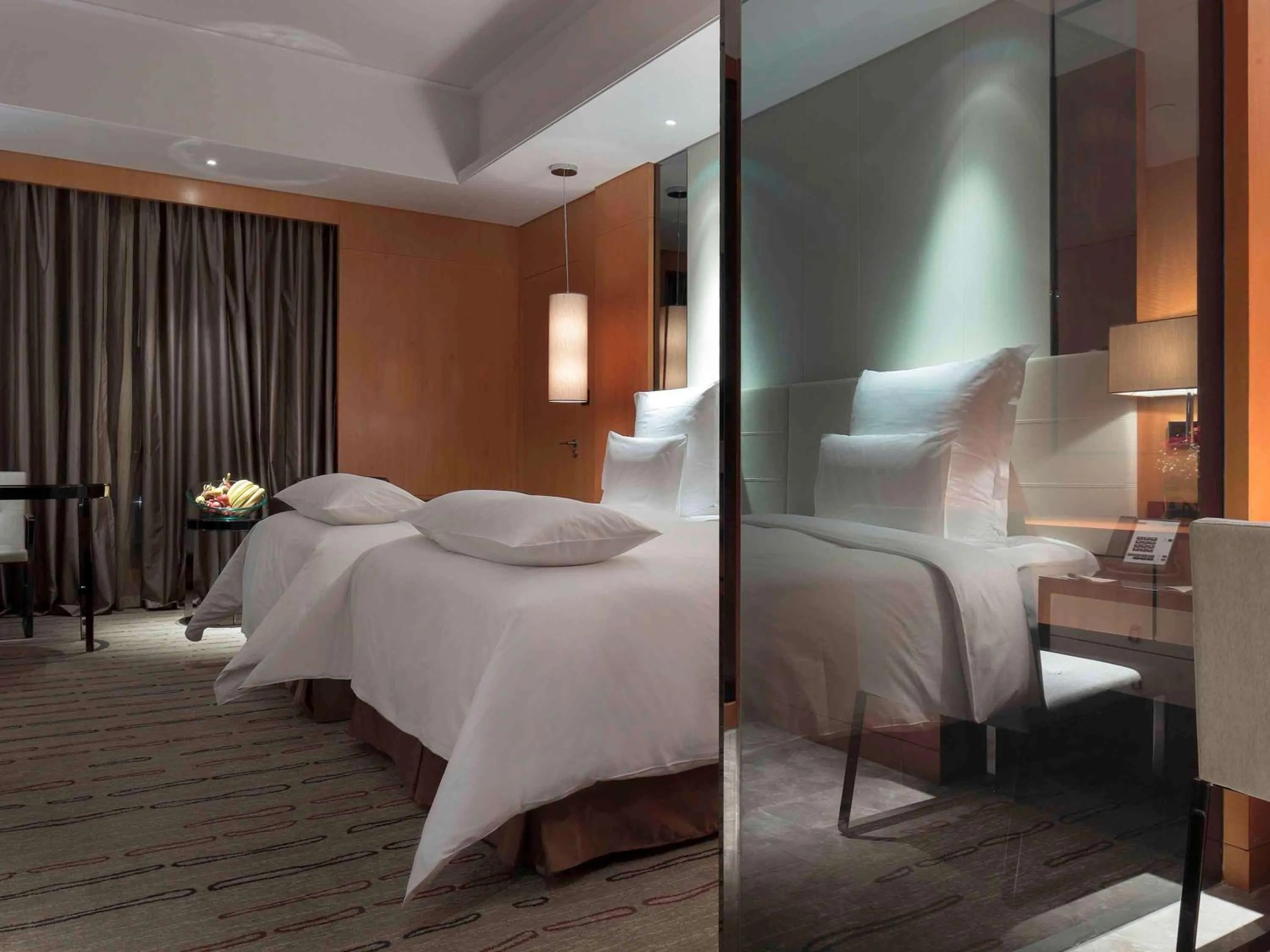 Photo of the whole room, Bed in Pullman Anshan Time Square