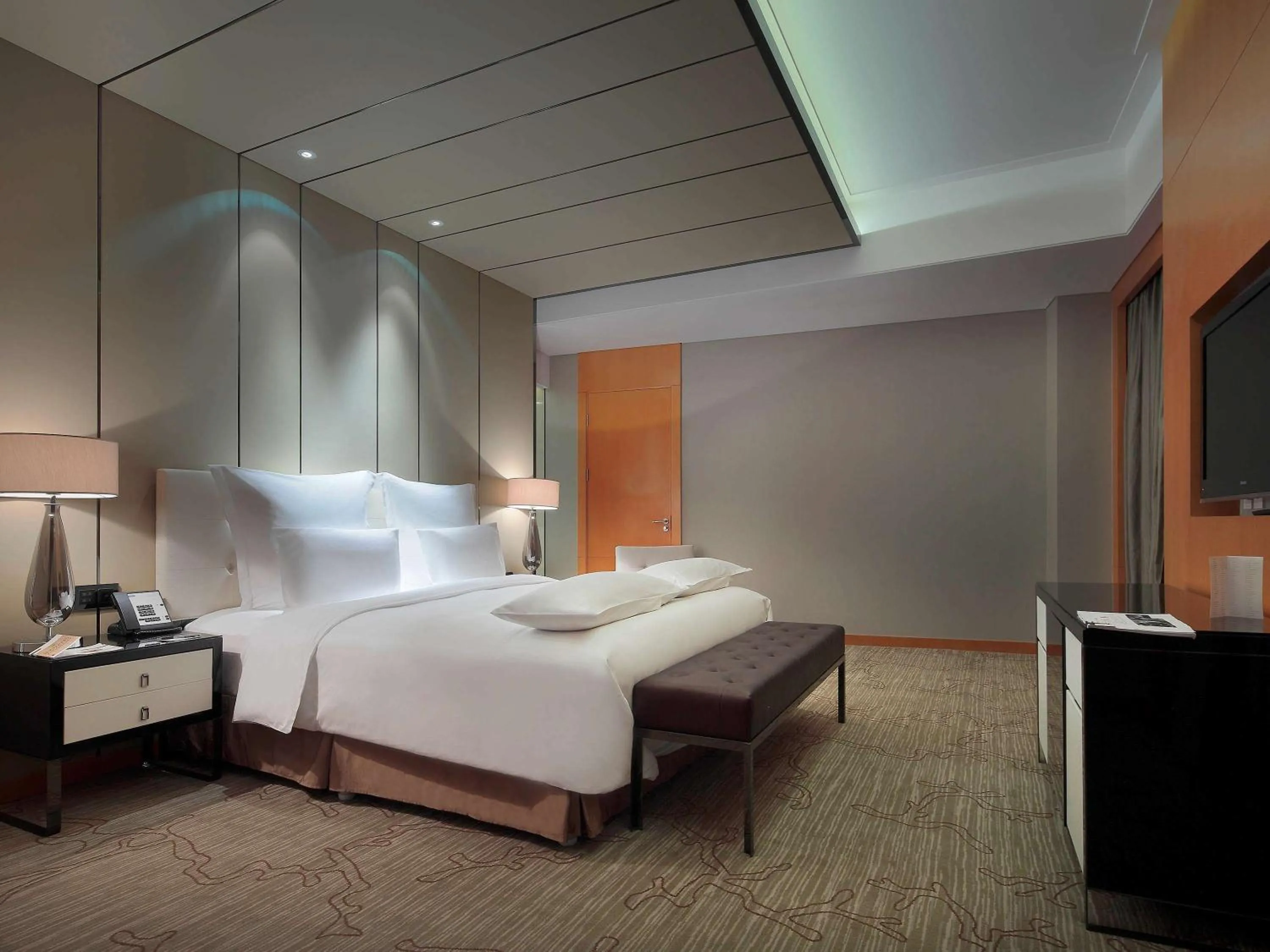 Photo of the whole room, Bed in Pullman Anshan Time Square