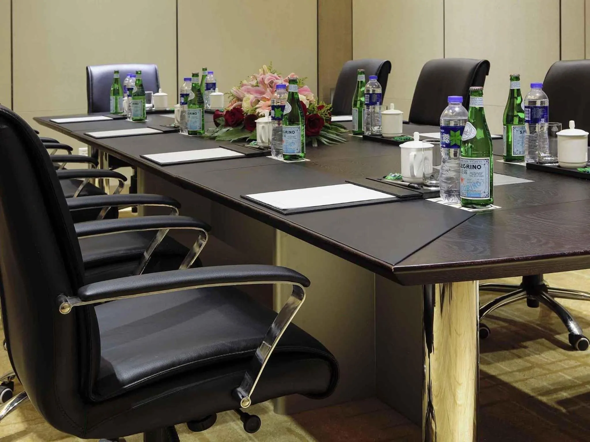 Meeting/conference room in Pullman Anshan Time Square