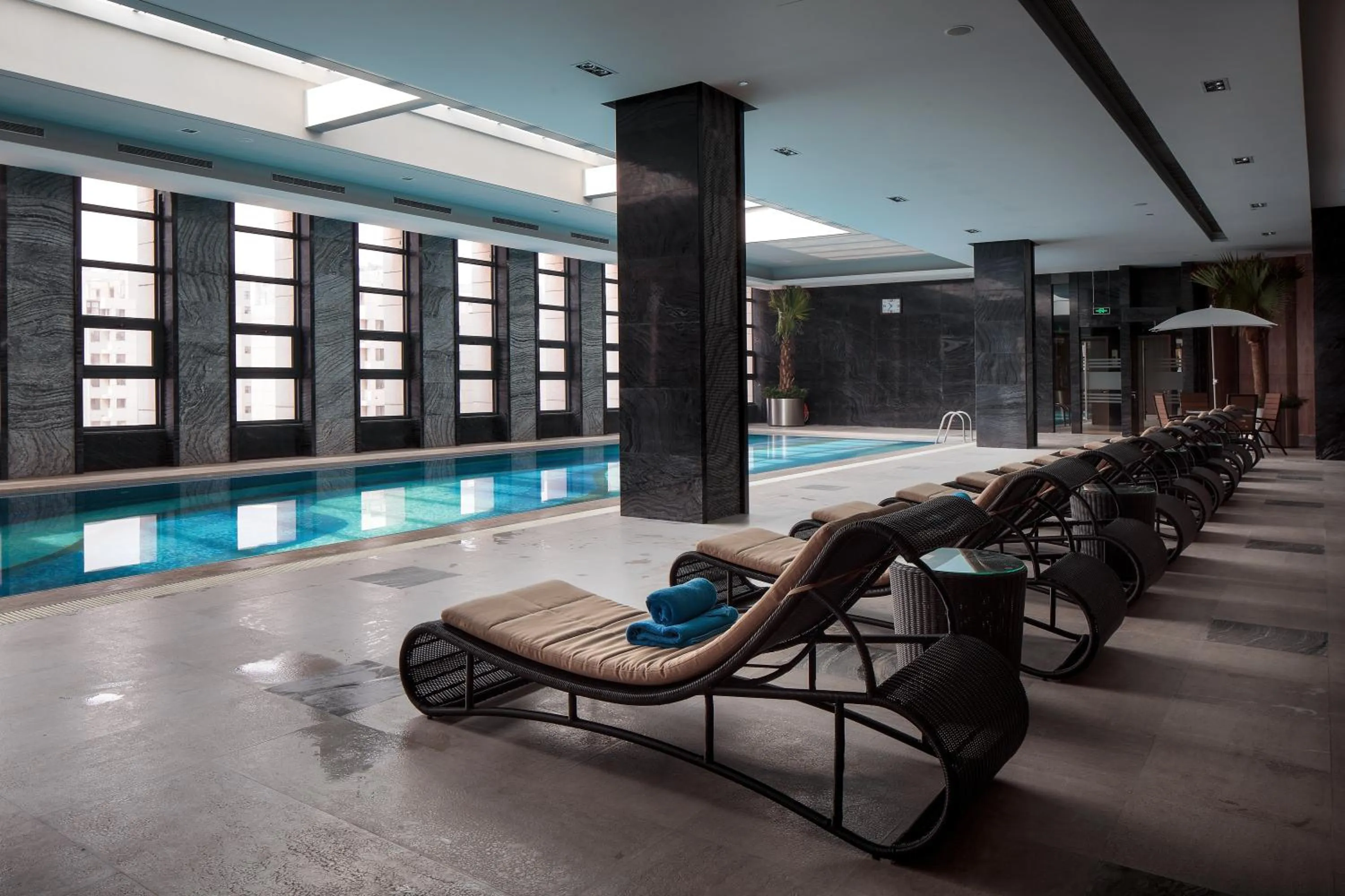 Swimming pool in Pullman Anshan Time Square
