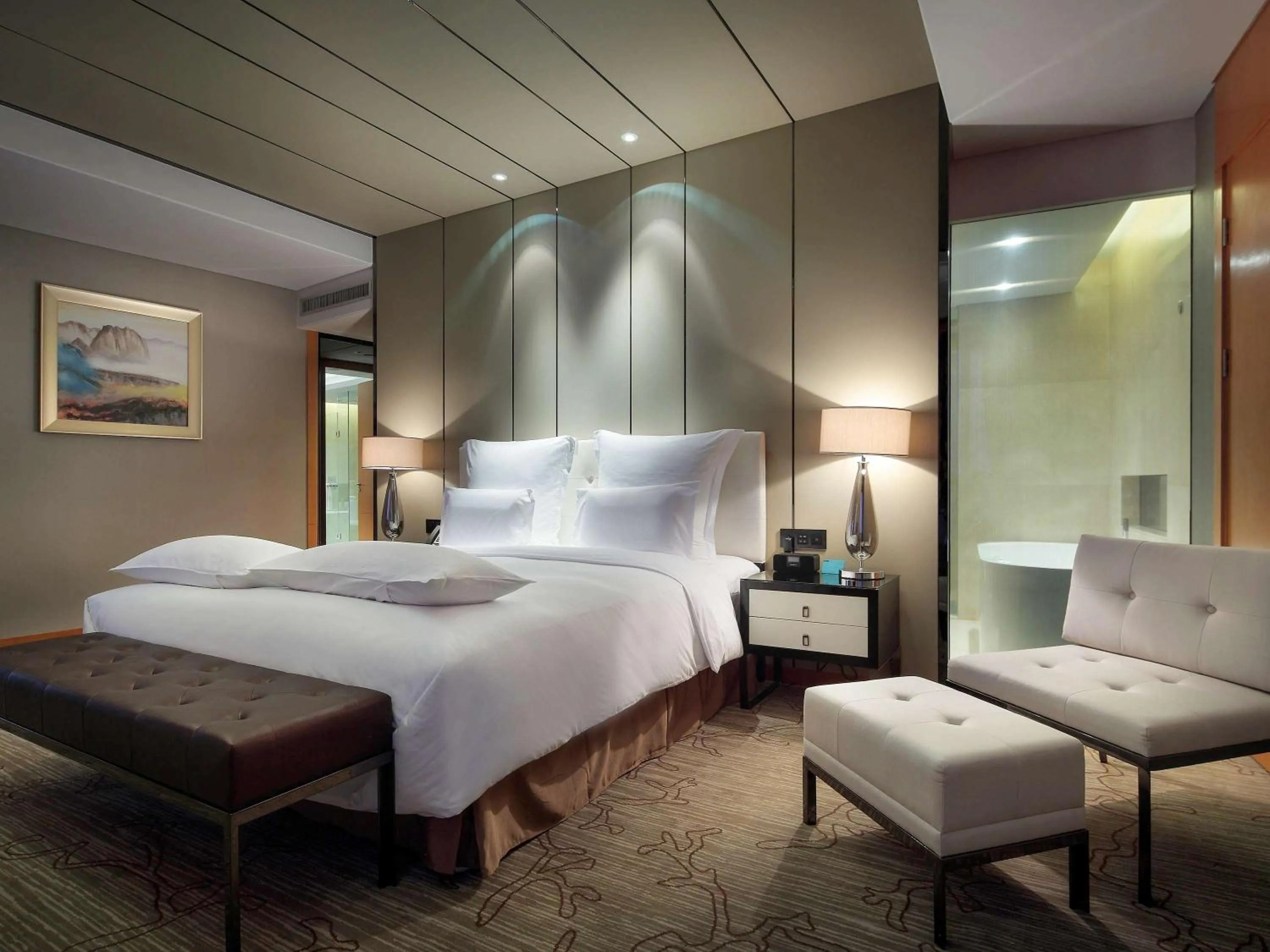 Photo of the whole room, Bed in Pullman Anshan Time Square