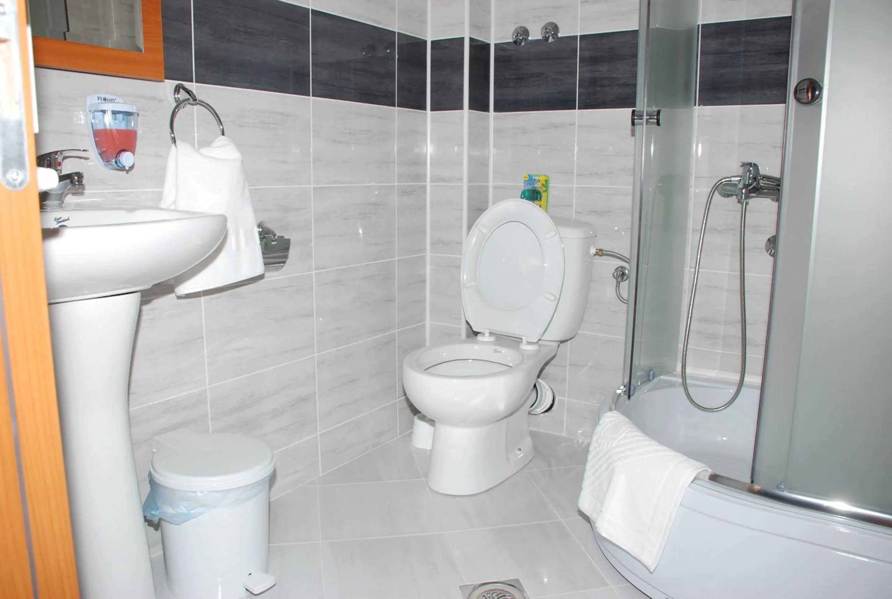 Bathroom in M Garni Hotel
