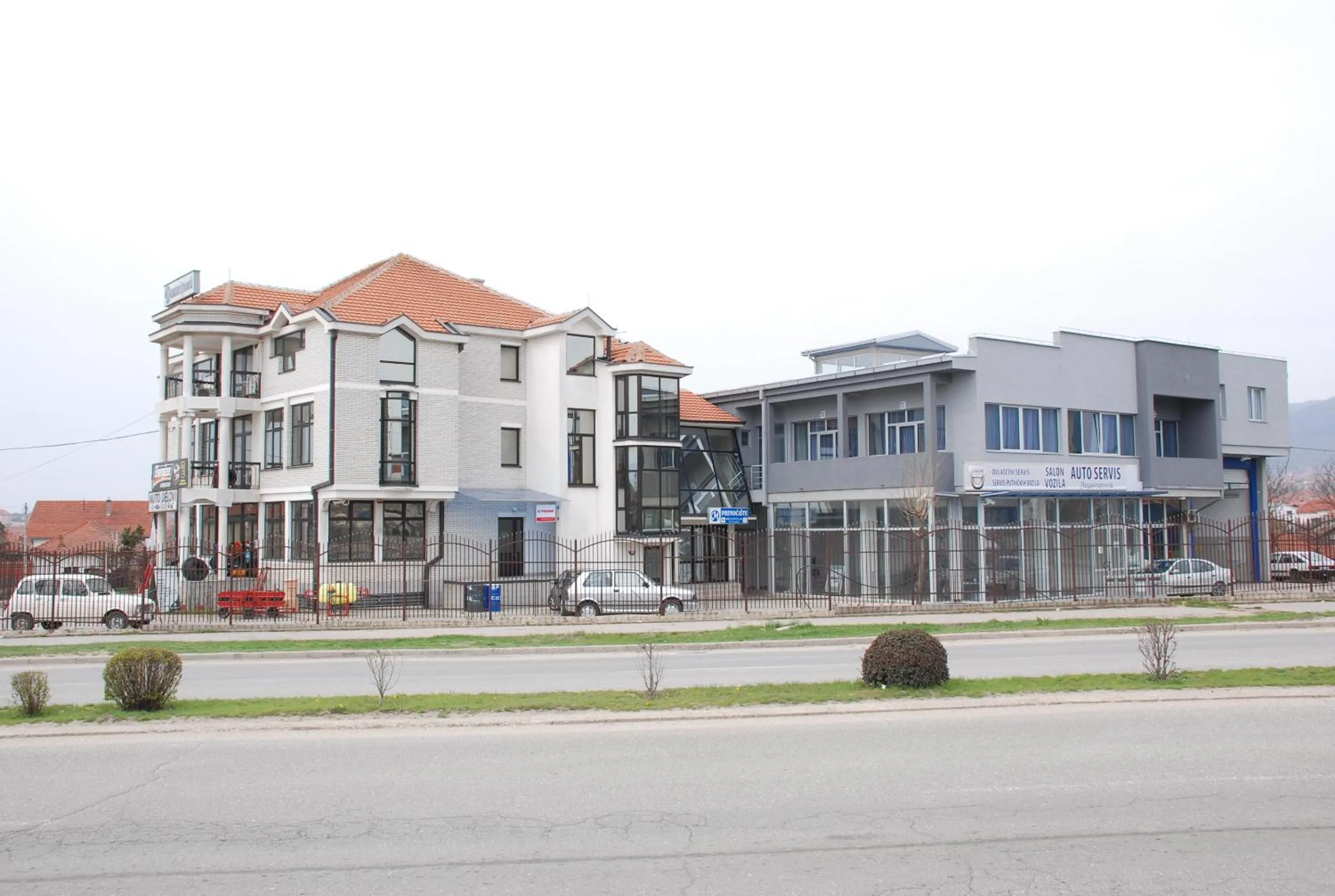 Facade/entrance in M Garni Hotel