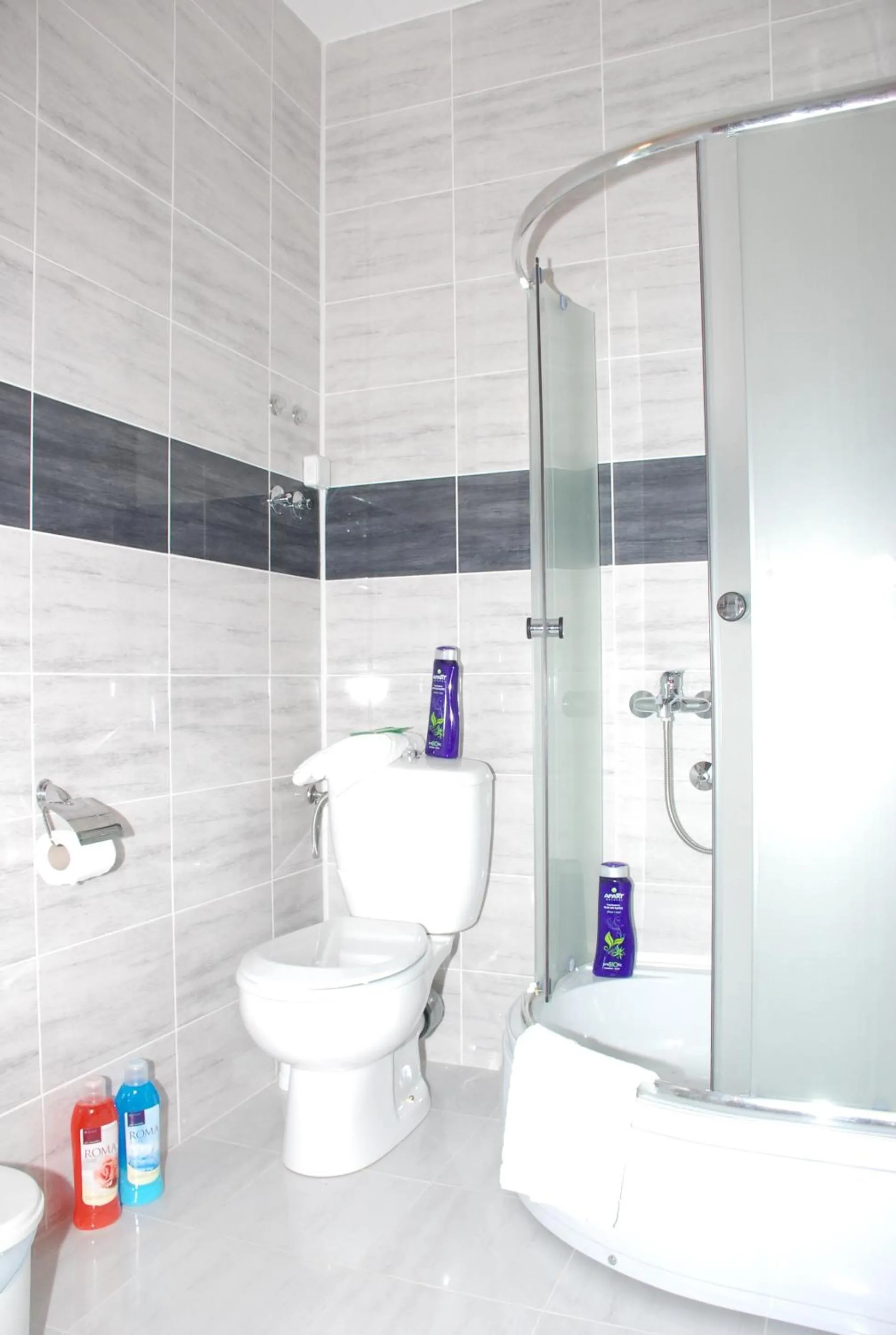 Bathroom in M Garni Hotel