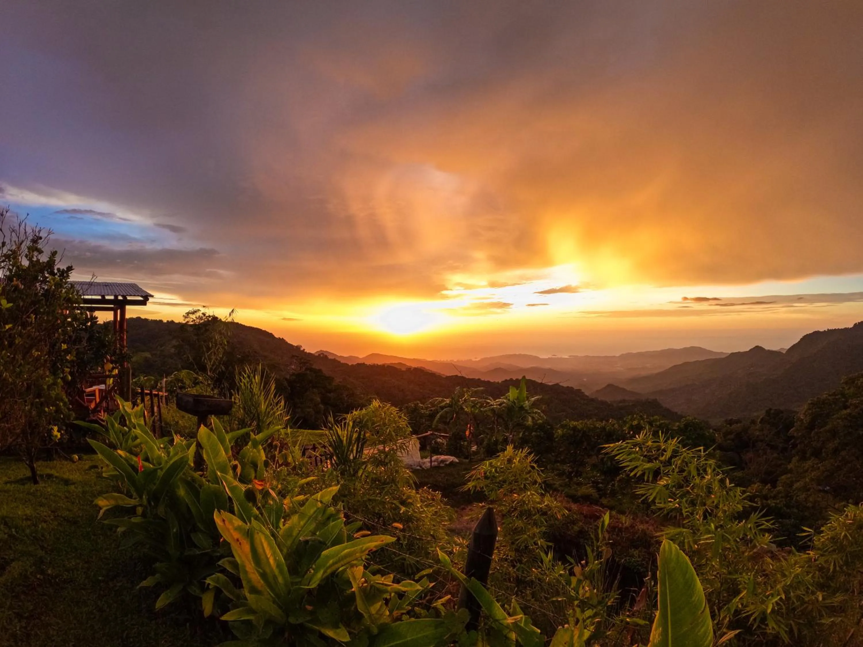 Sunset in Loma Nevada Minca Hotel