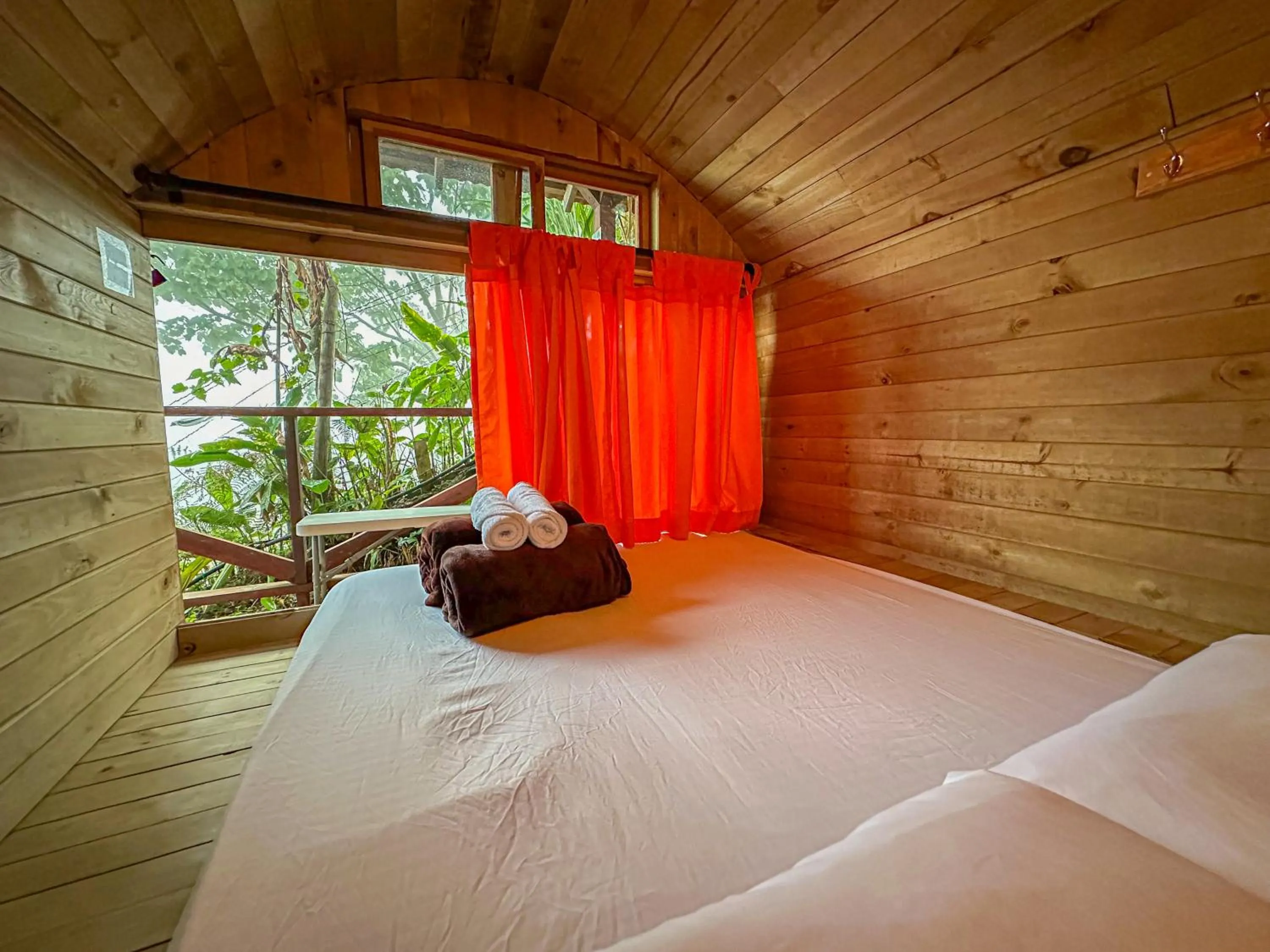 Photo of the whole room, Bed in Loma Nevada Minca Hotel