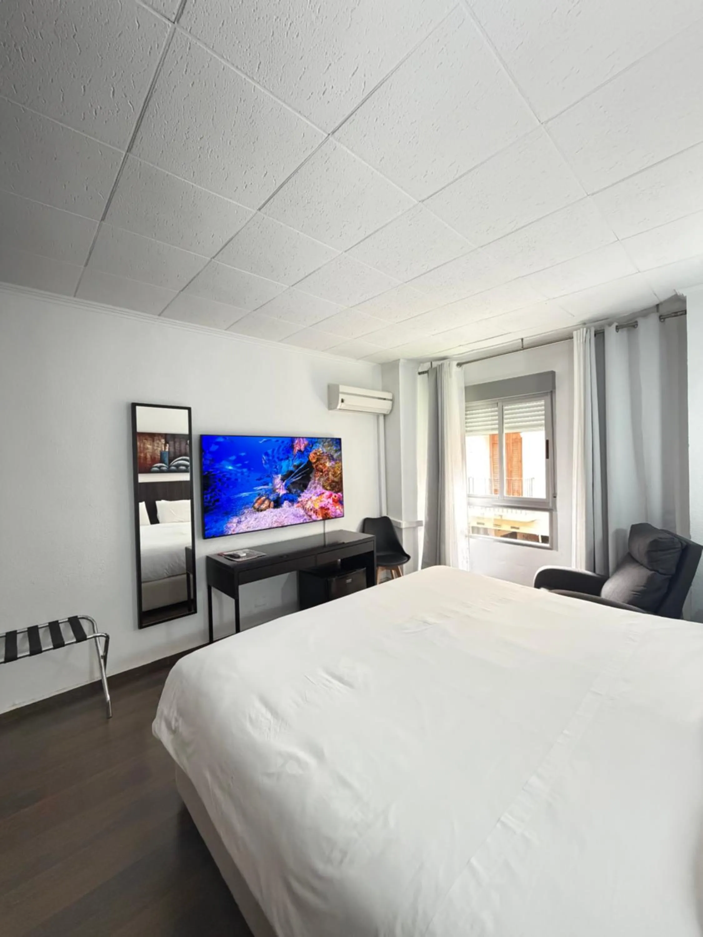 Bed in Hotel Carlos III