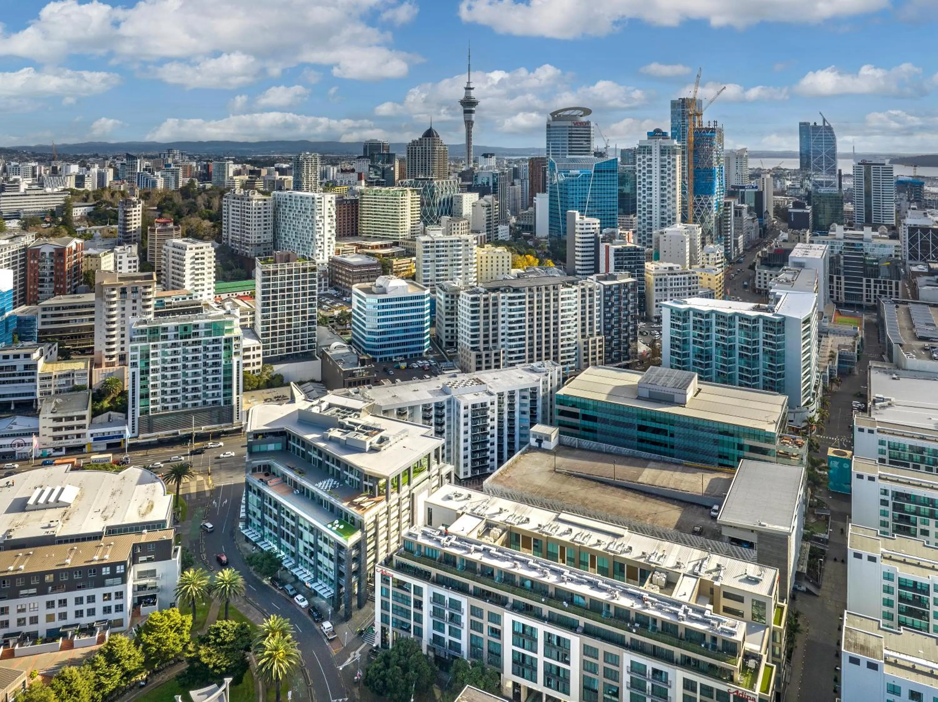 Property building in Oaks Auckland Hotel