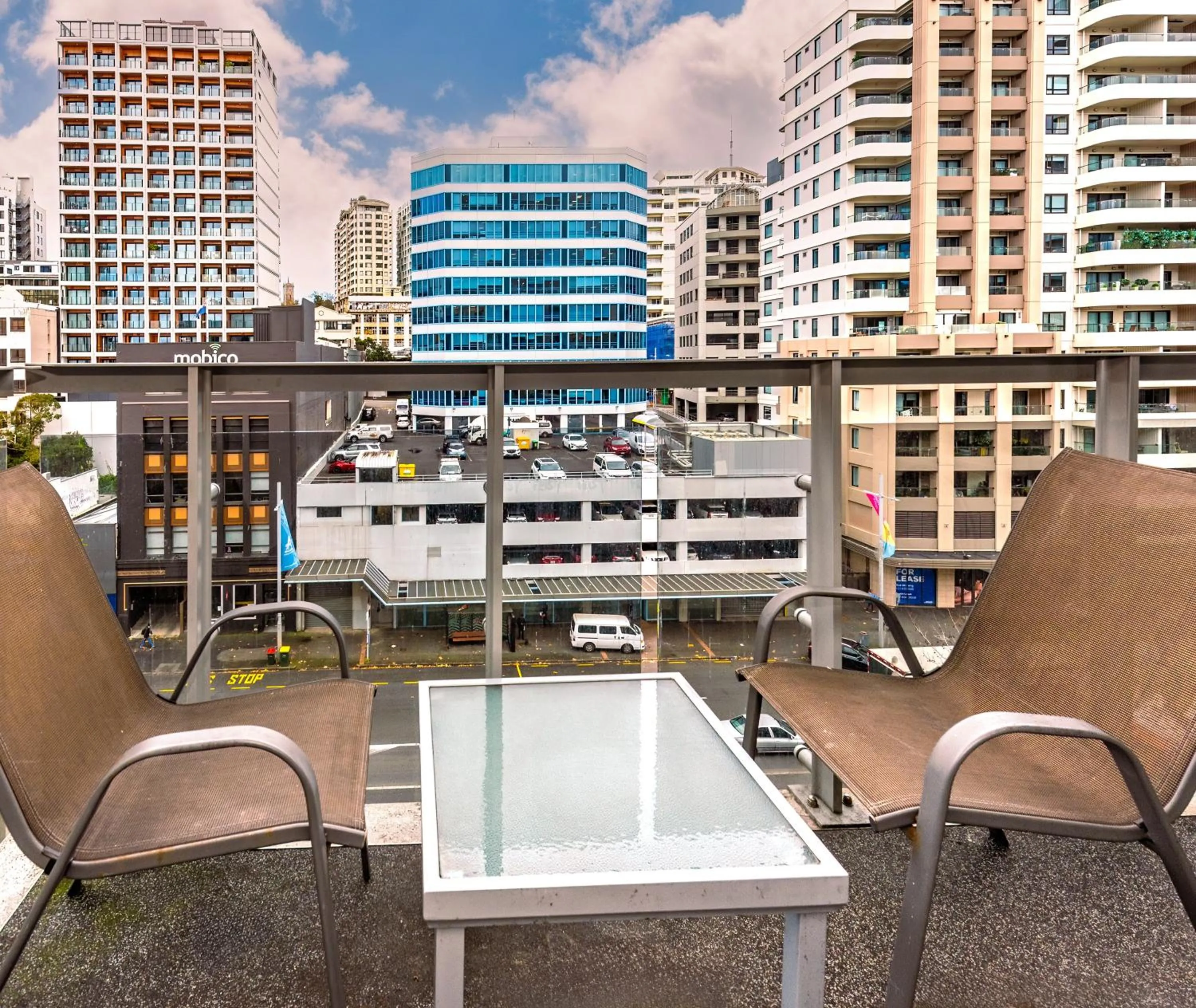 Balcony/Terrace in Oaks Auckland Hotel