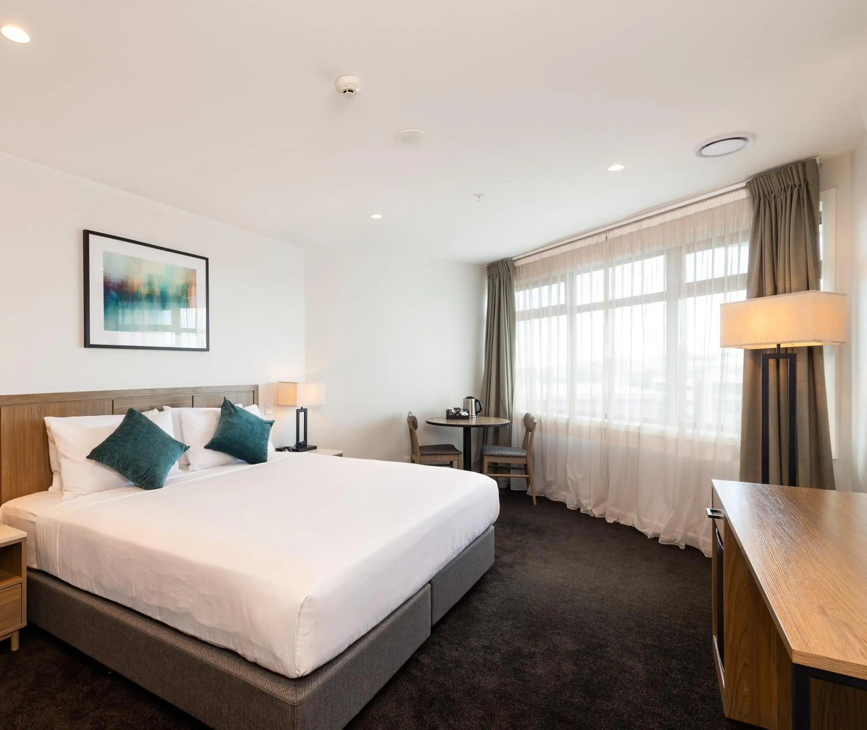 Bedroom, Bed in Oaks Auckland Hotel Bedroom, Bed in Oaks Auckland Hotel
