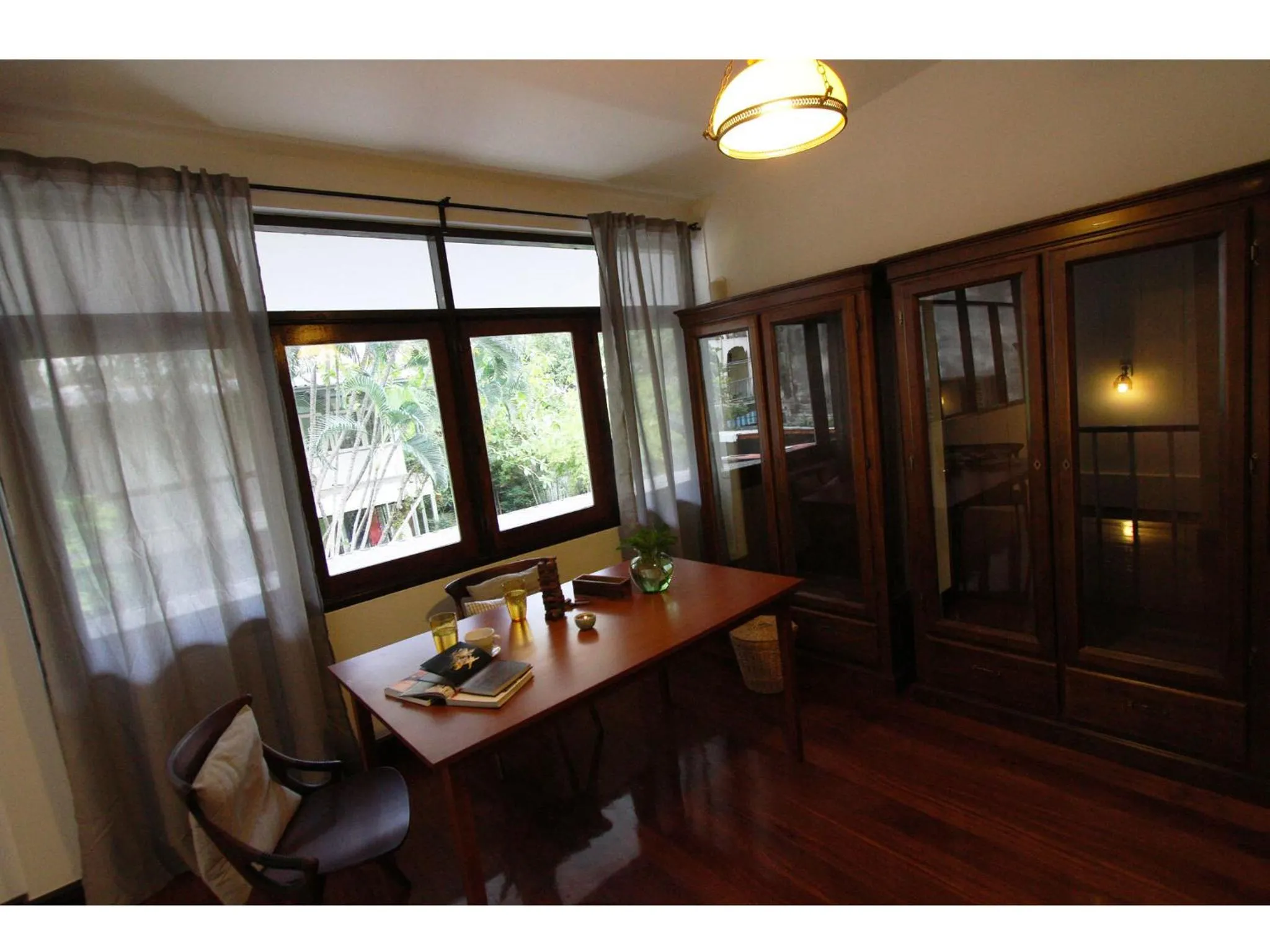 Lobby or reception in House 23 Guesthouse