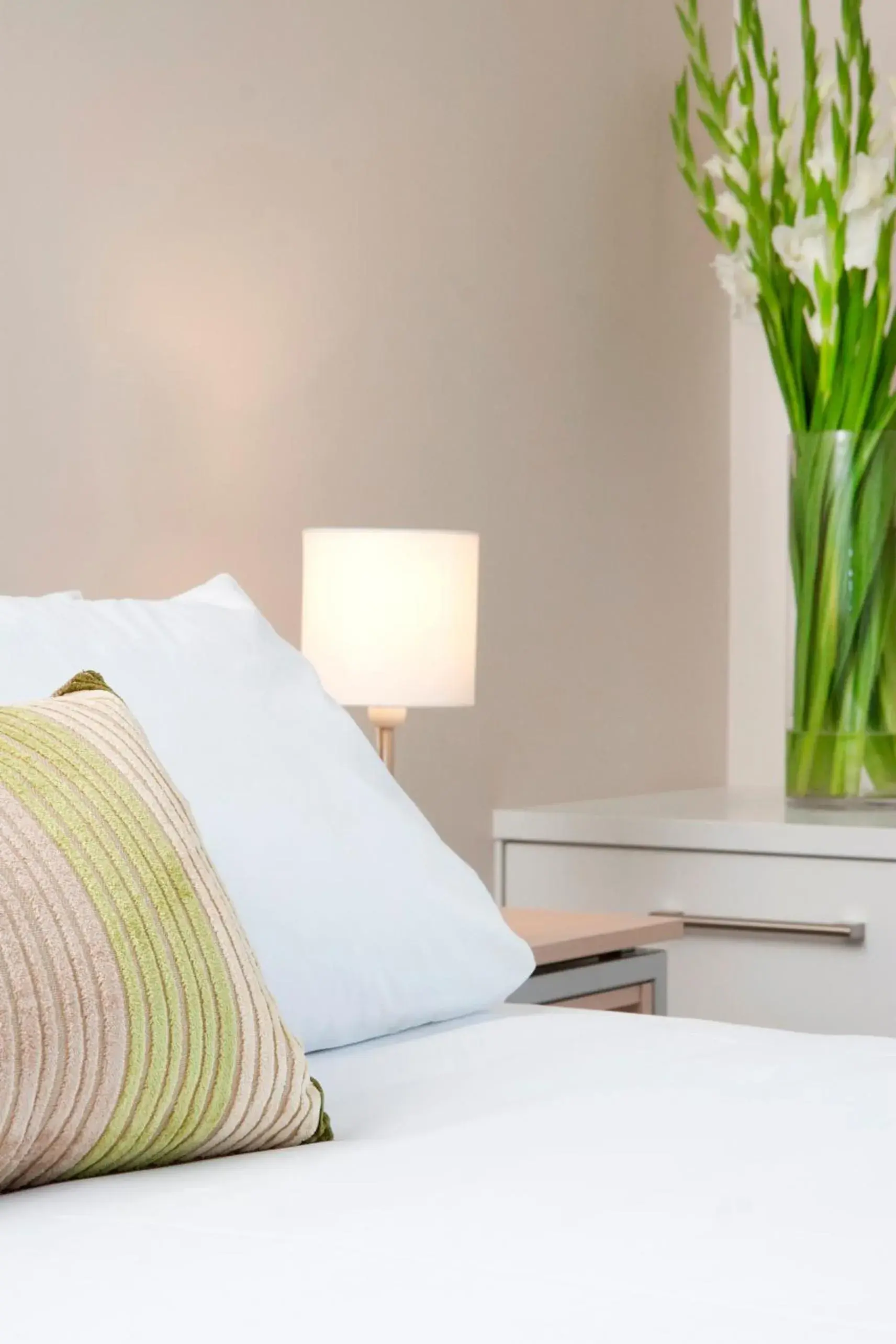 Bed in Quest Carlaw Park Serviced Apartments Bed in Quest Carlaw Park Serviced Apartments