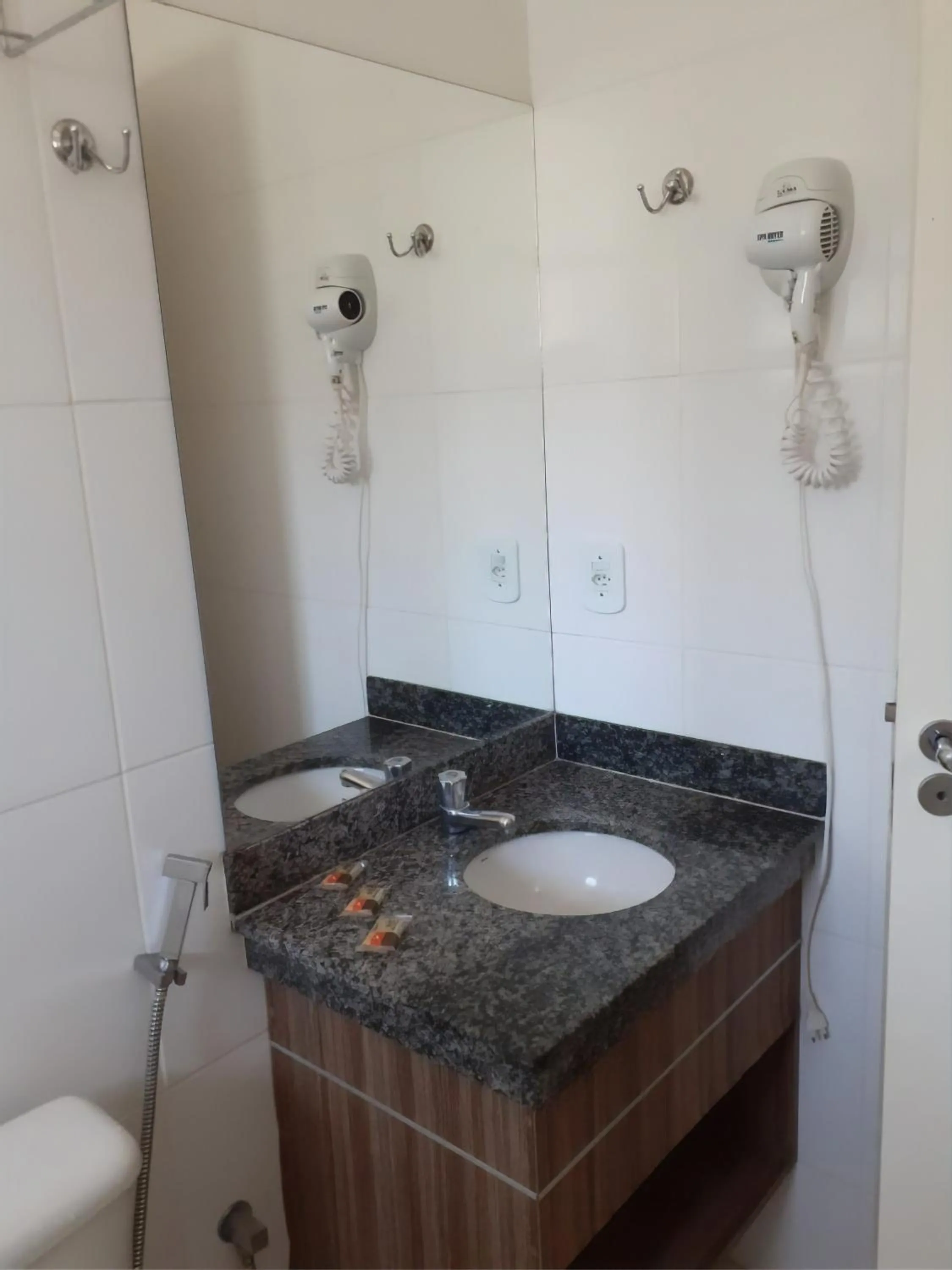 Bathroom in Lacqua Di Roma Acqua Park