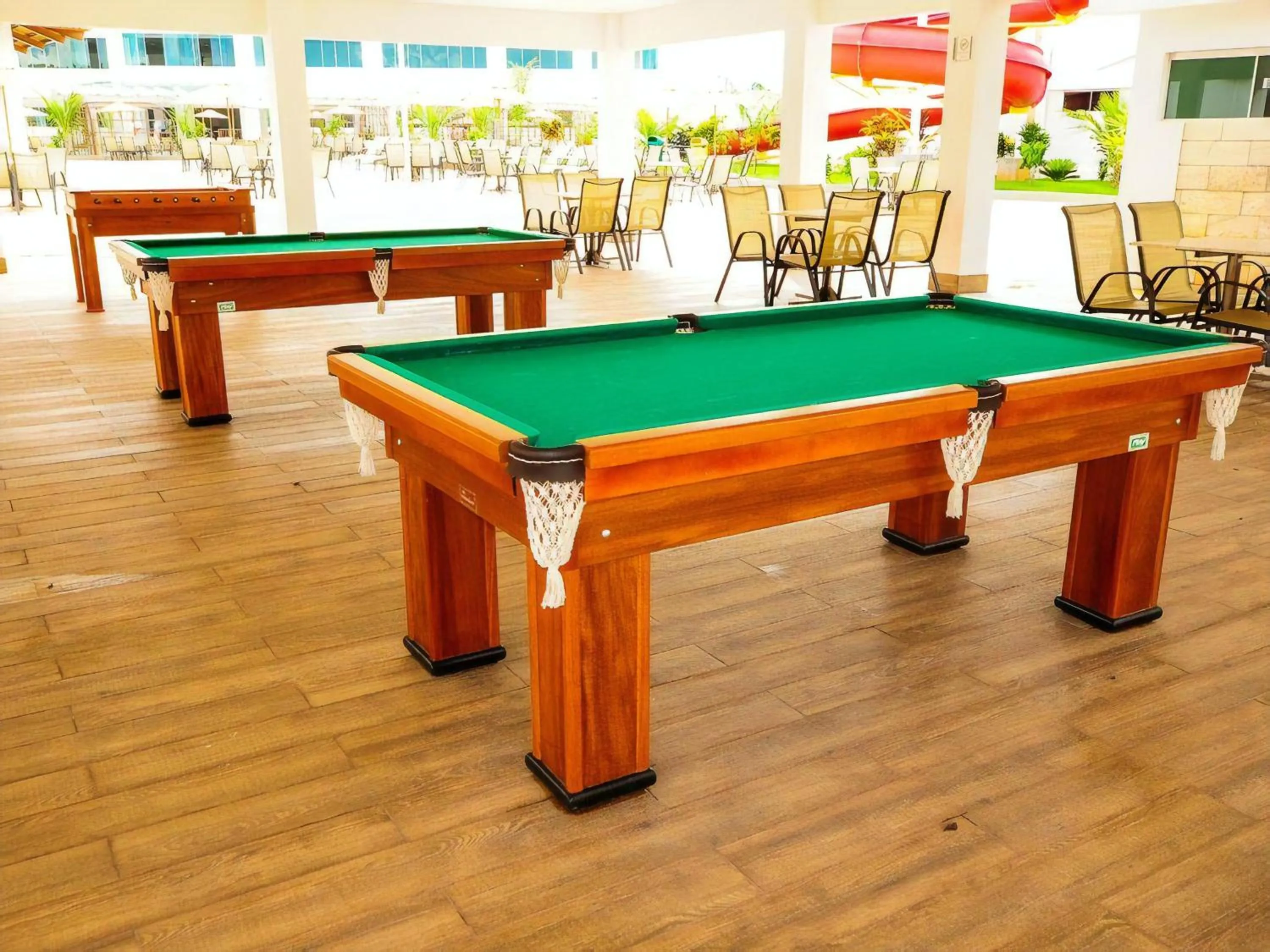 Billiard in Lacqua Di Roma Acqua Park