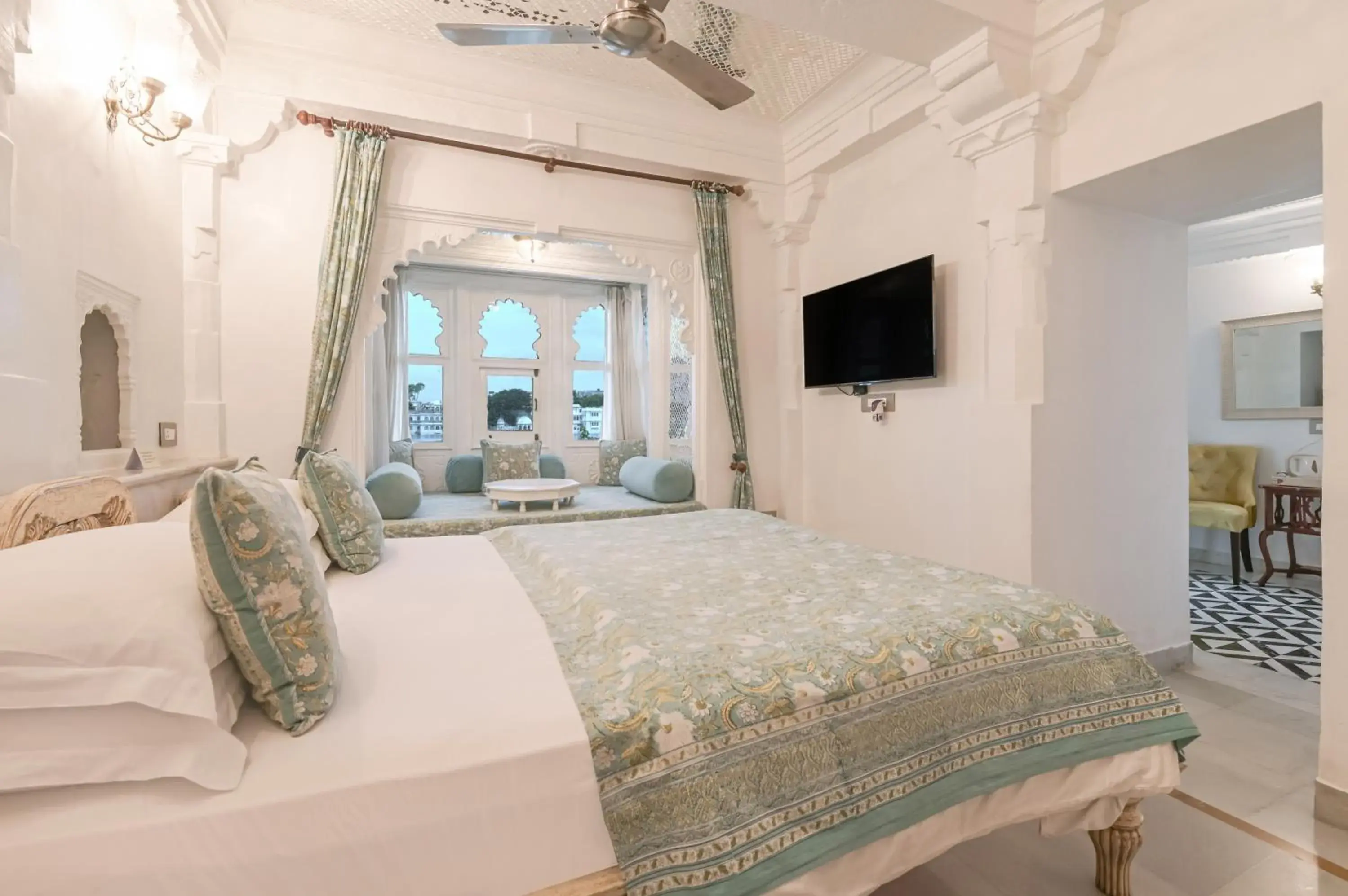 View (from property/room), Bed in Jagat Niwas Palace View (from property/room), Bed in Jagat Niwas Palace