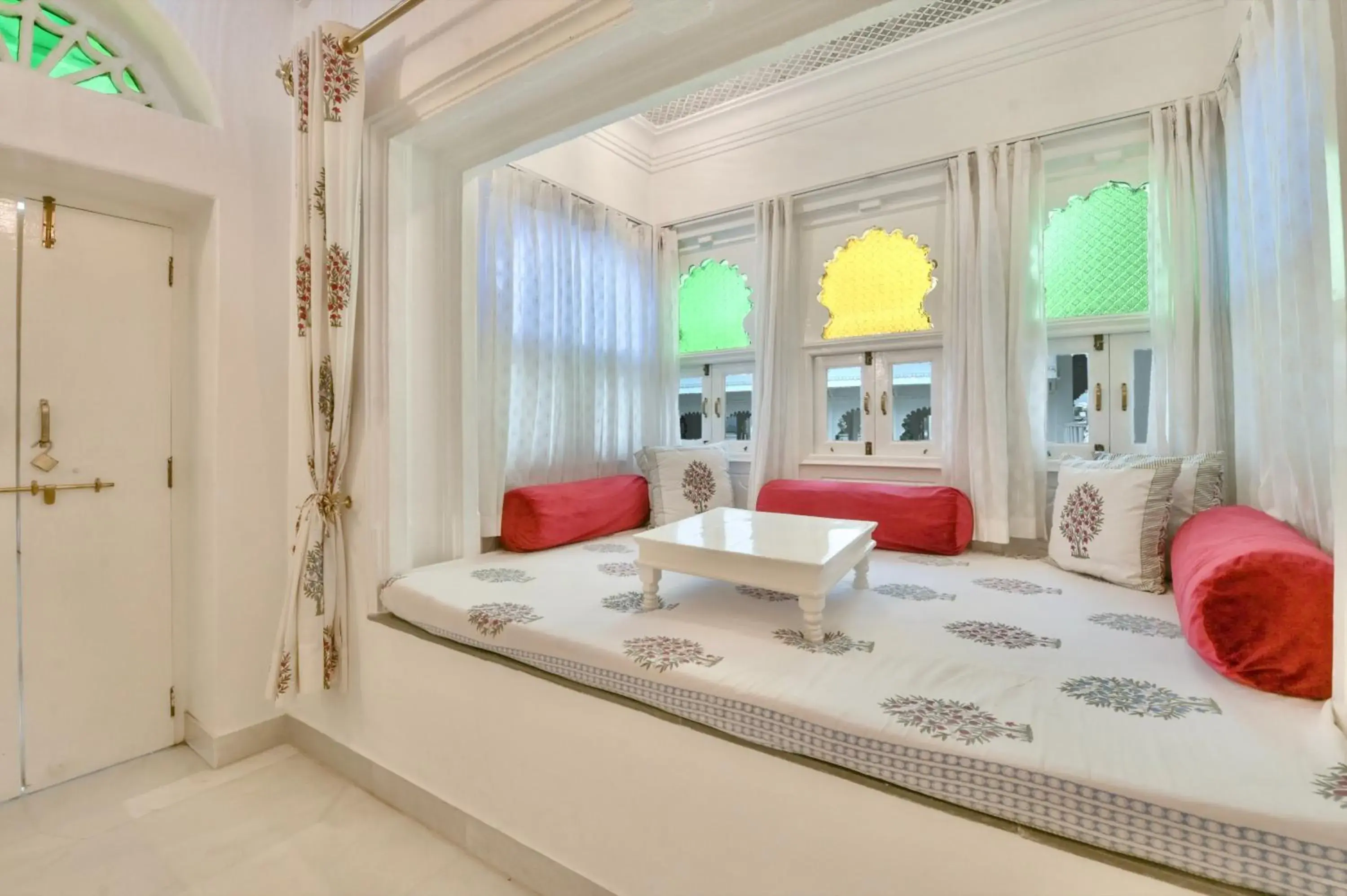 View (from property/room), Bed in Jagat Niwas Palace View (from property/room), Bed in Jagat Niwas Palace