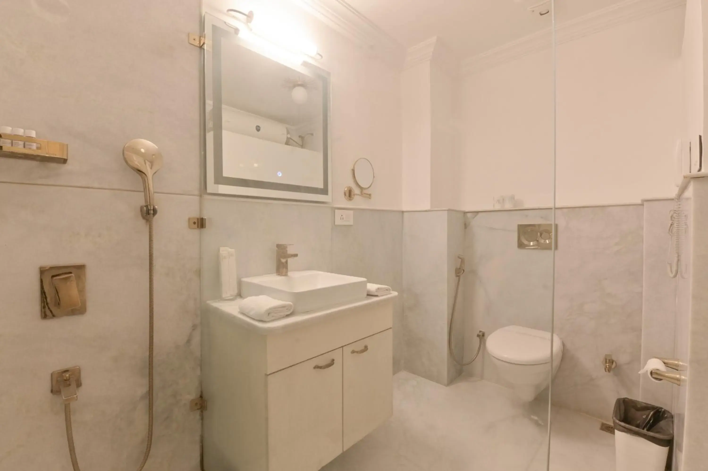 Bathroom in Jagat Niwas Palace Bathroom in Jagat Niwas Palace