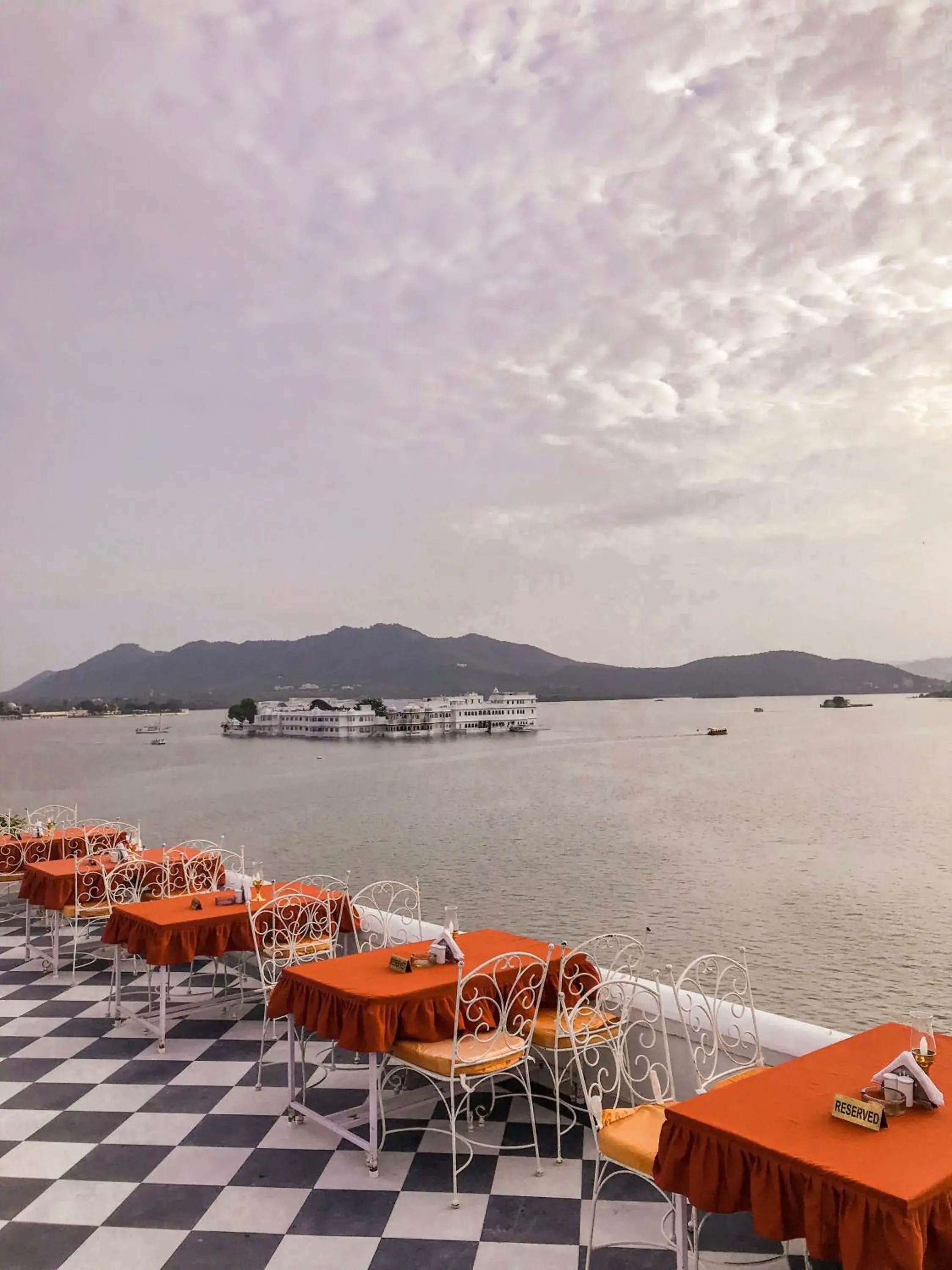 Restaurant/places to eat in Jagat Niwas Palace Restaurant/places to eat in Jagat Niwas Palace