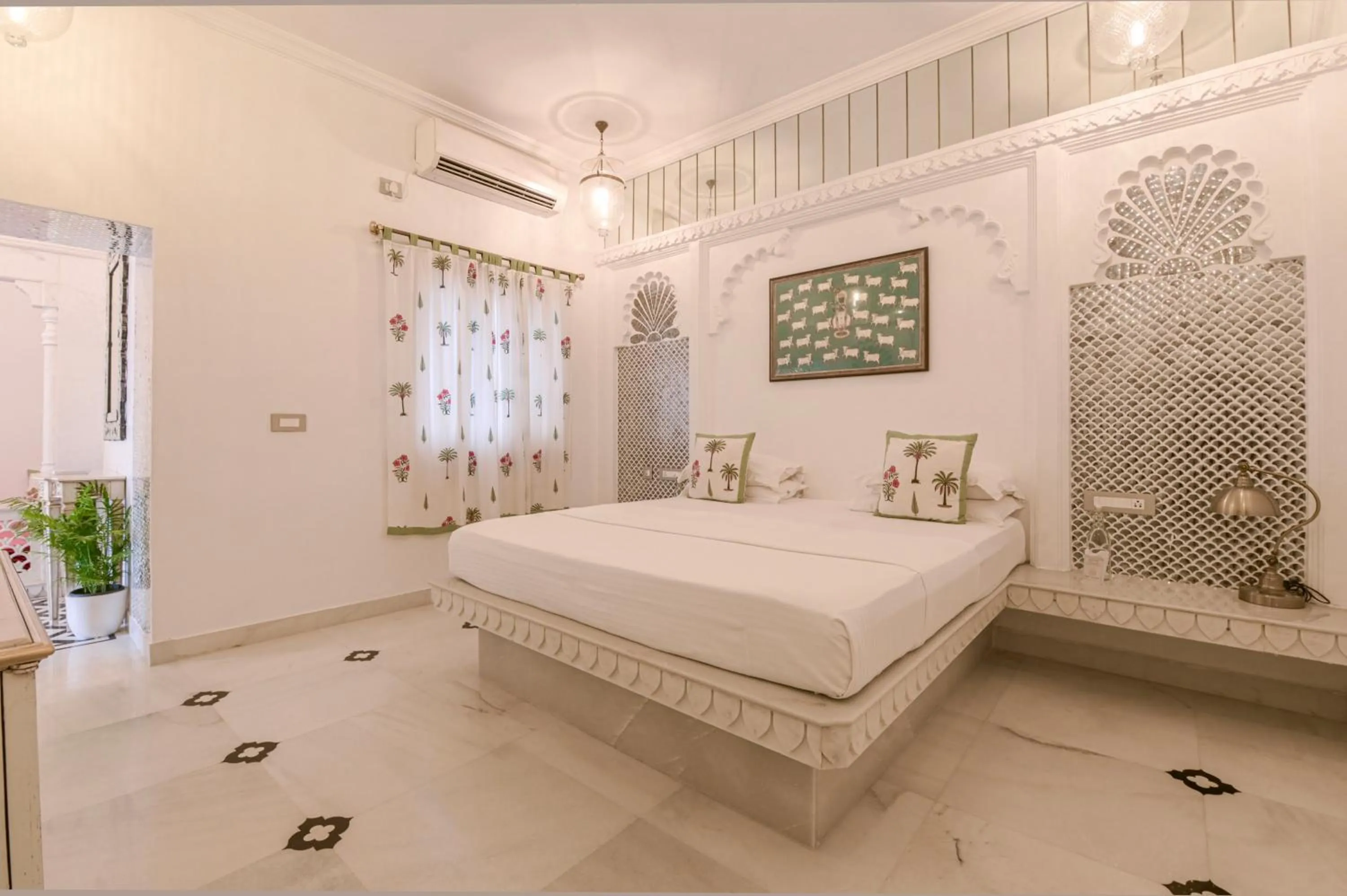 Decorative detail, Bed in Jagat Niwas Palace