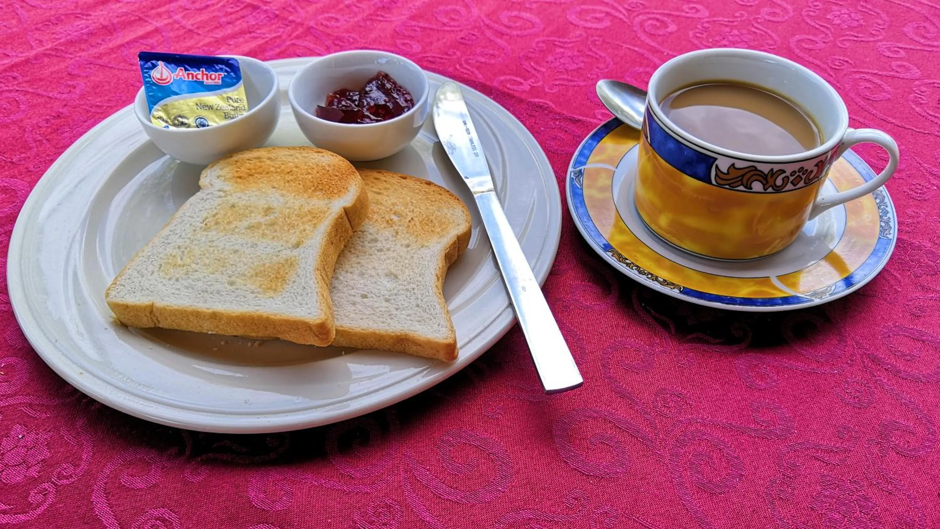 Breakfast in Walkerz Inn