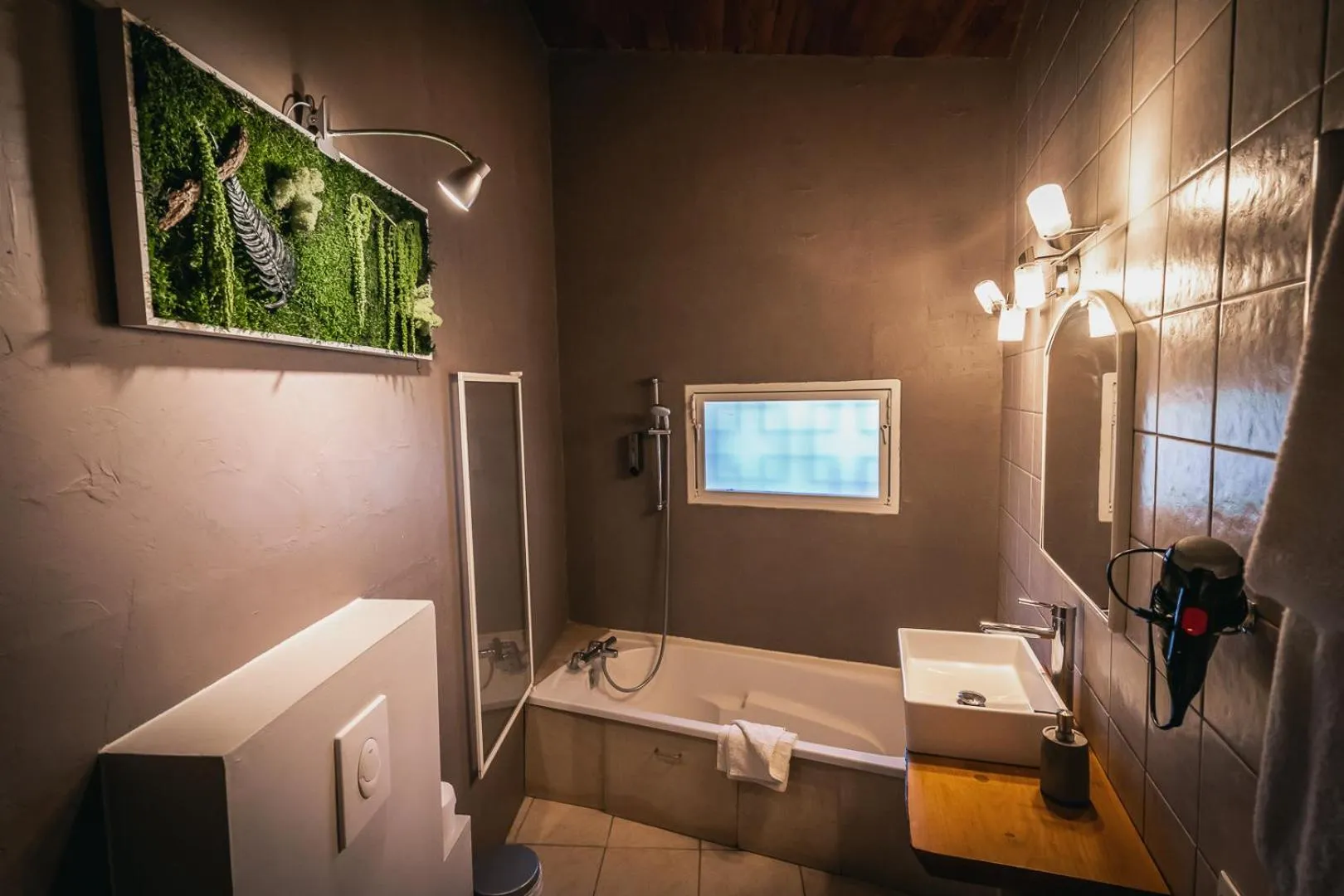 Bathroom in La Villa du Rhône