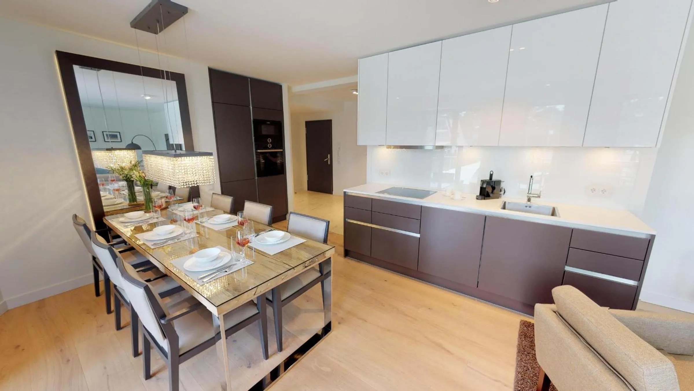 Kitchen or kitchenette in White Pearl Apartment 1.01