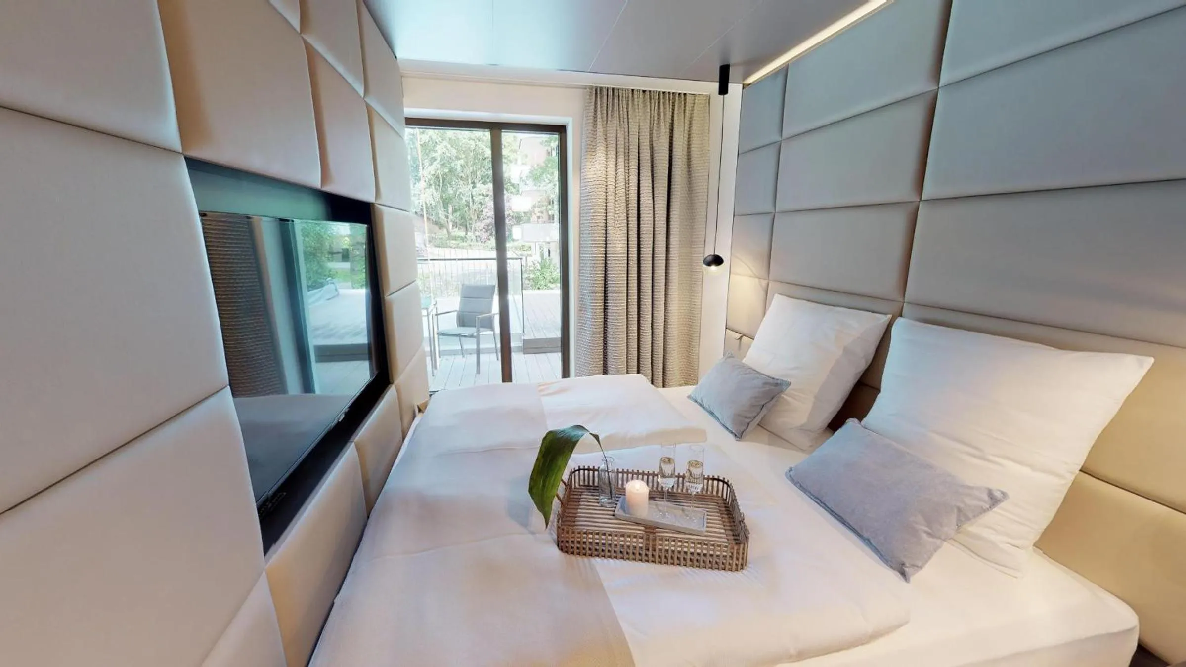 White Pearl Apartment 0.09