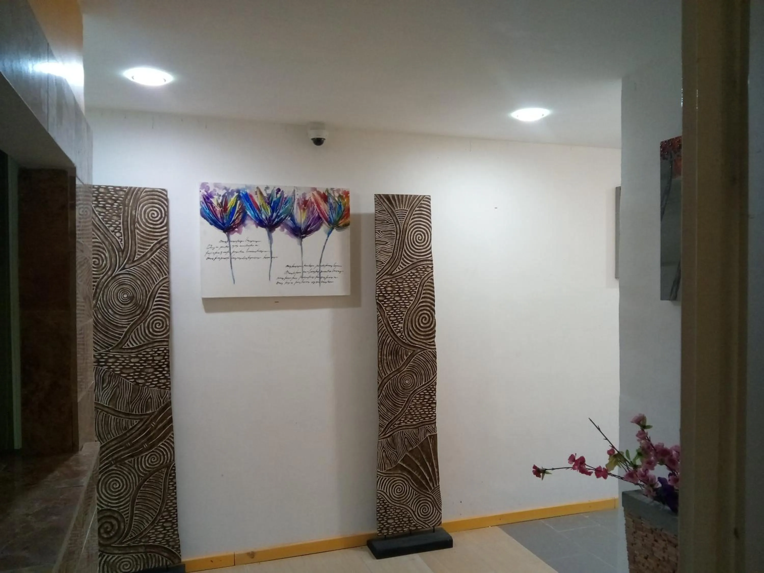 Decorative detail in The Serai Cottage Transit Hotel