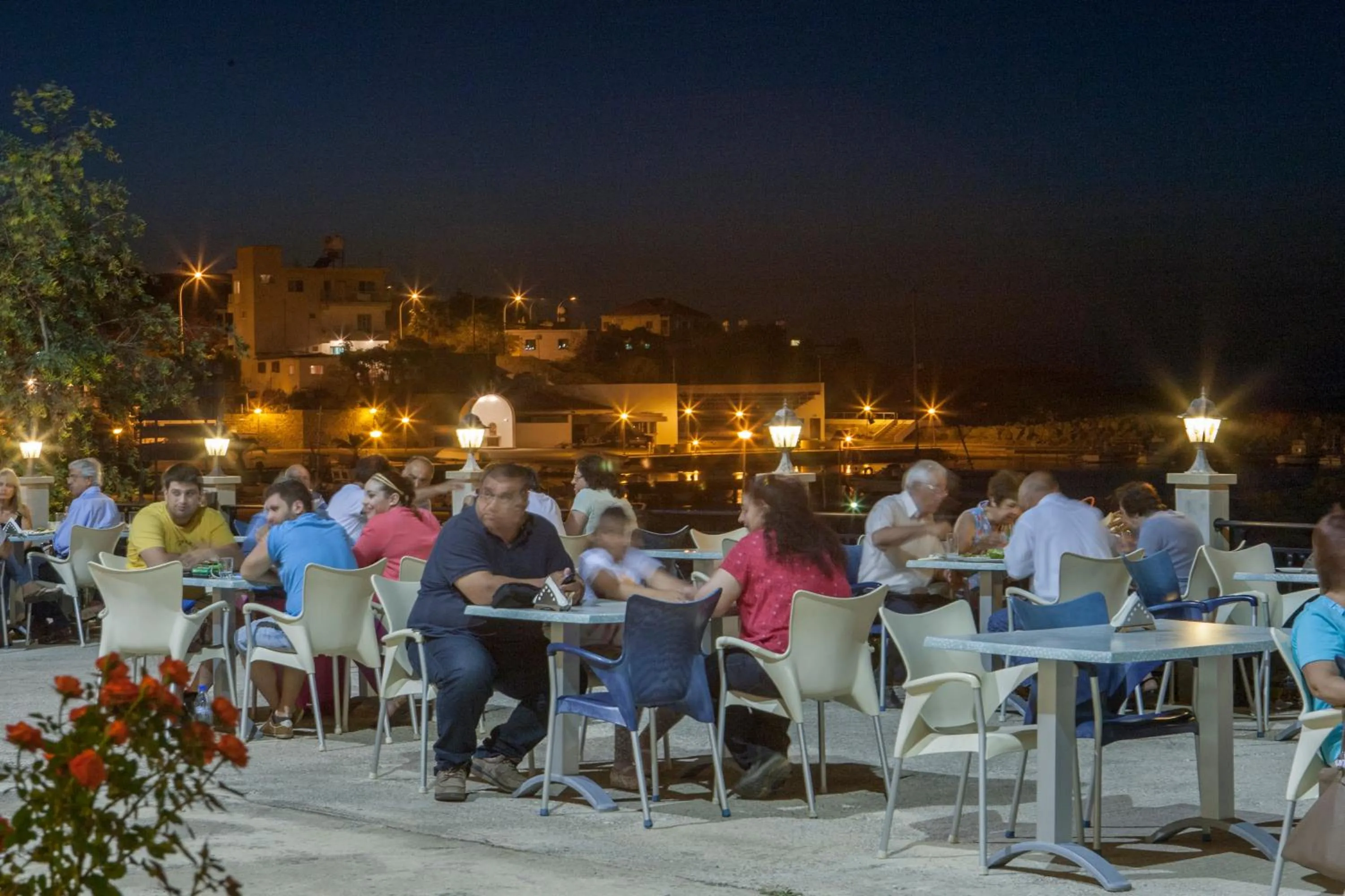 Restaurant/places to eat in Tylos Beach Hotel