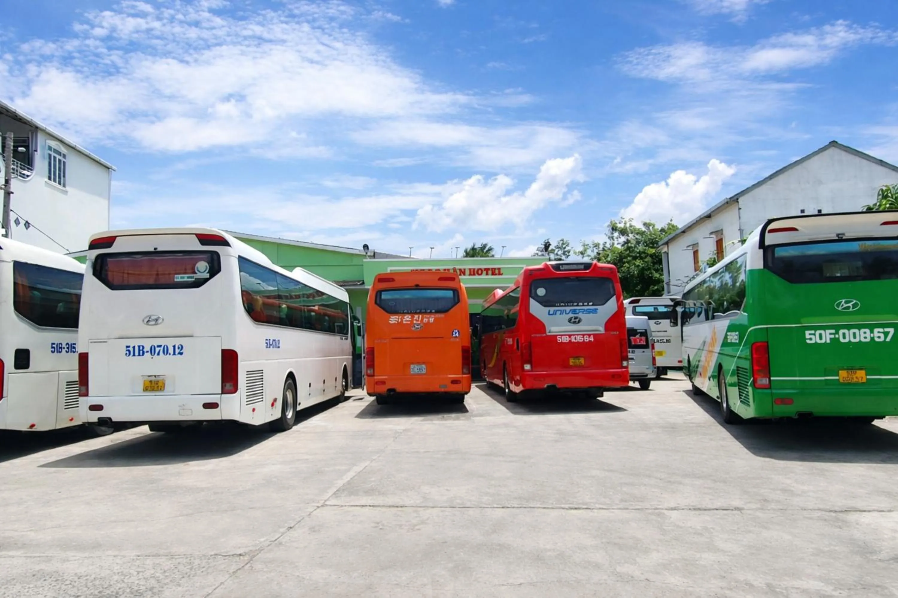 Parking in Khách Sạn Nhà Hàng Ngọc Hân
