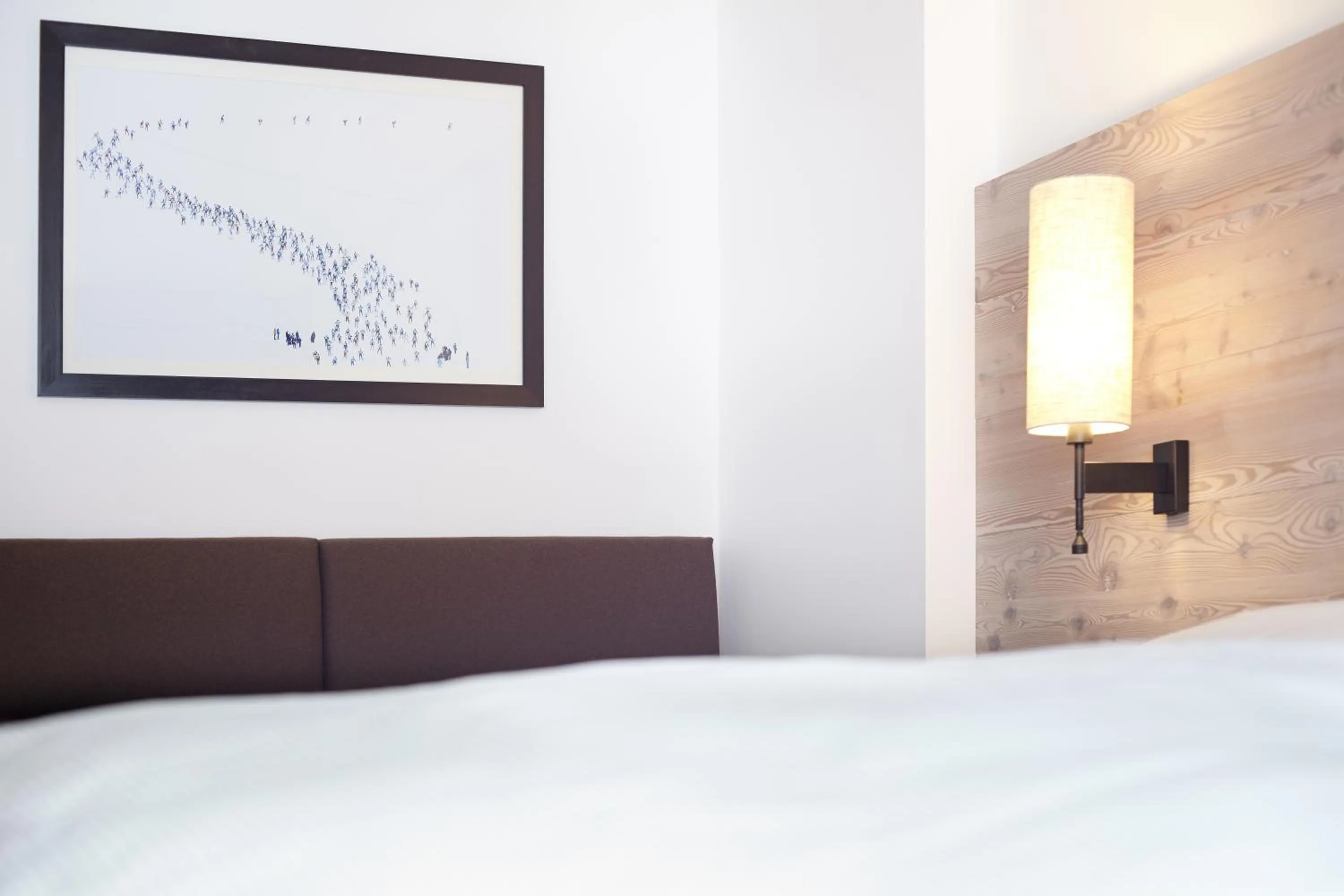 Bed in ArtHotel Anterleghes - Gardenahotels