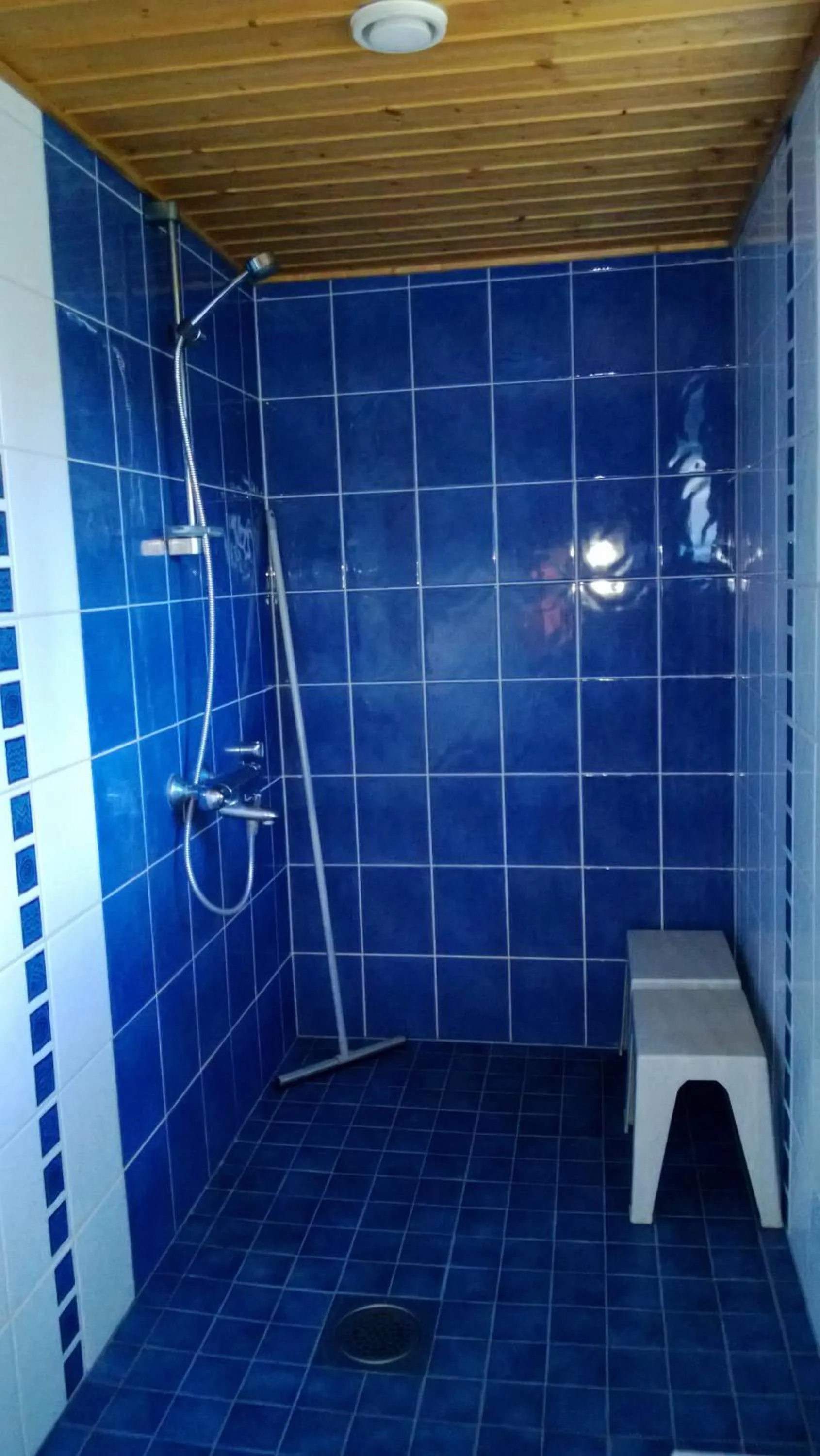 Shower in Tervalepikon Torpat