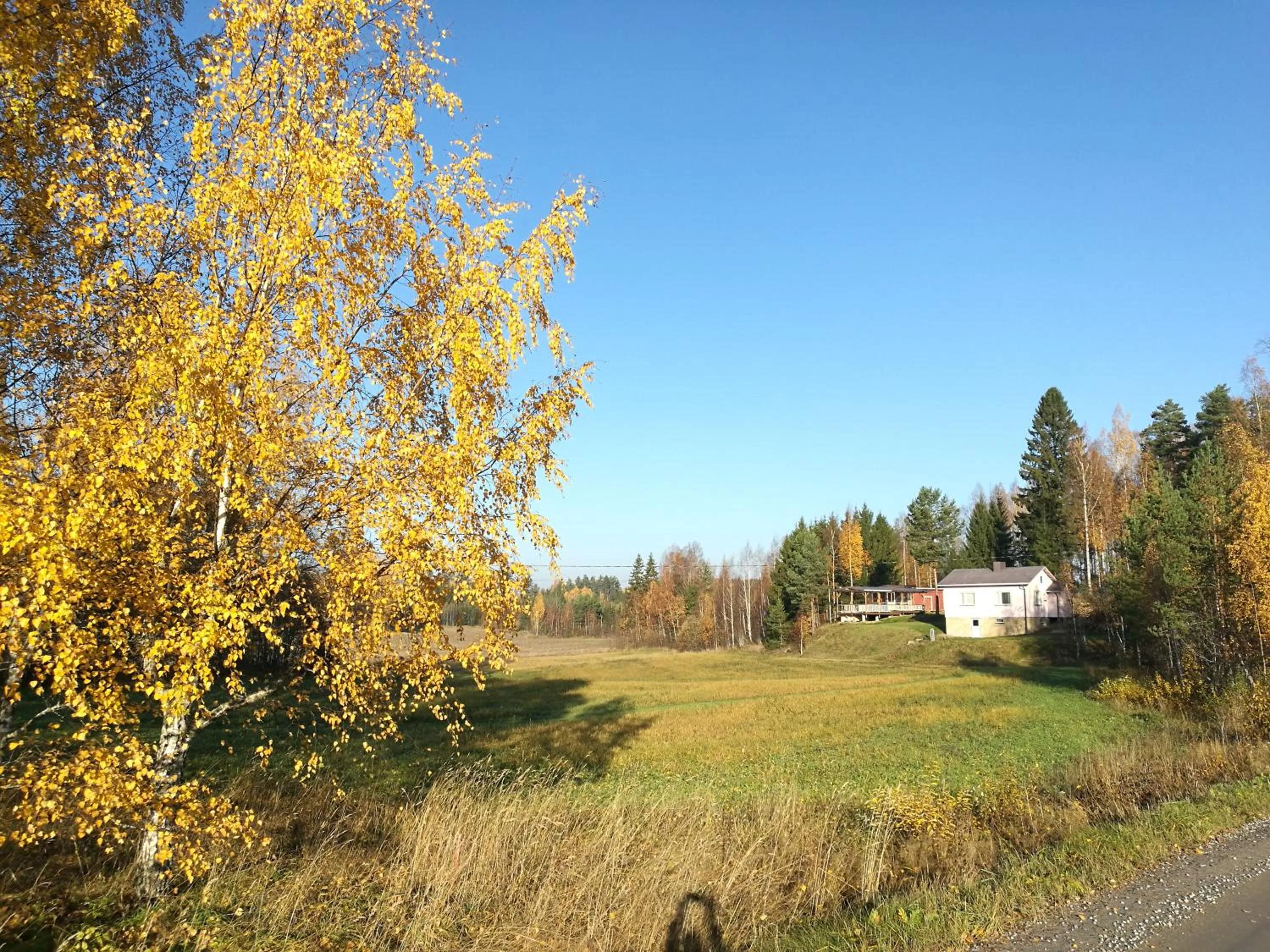 Property building in Tervalepikon Torpat